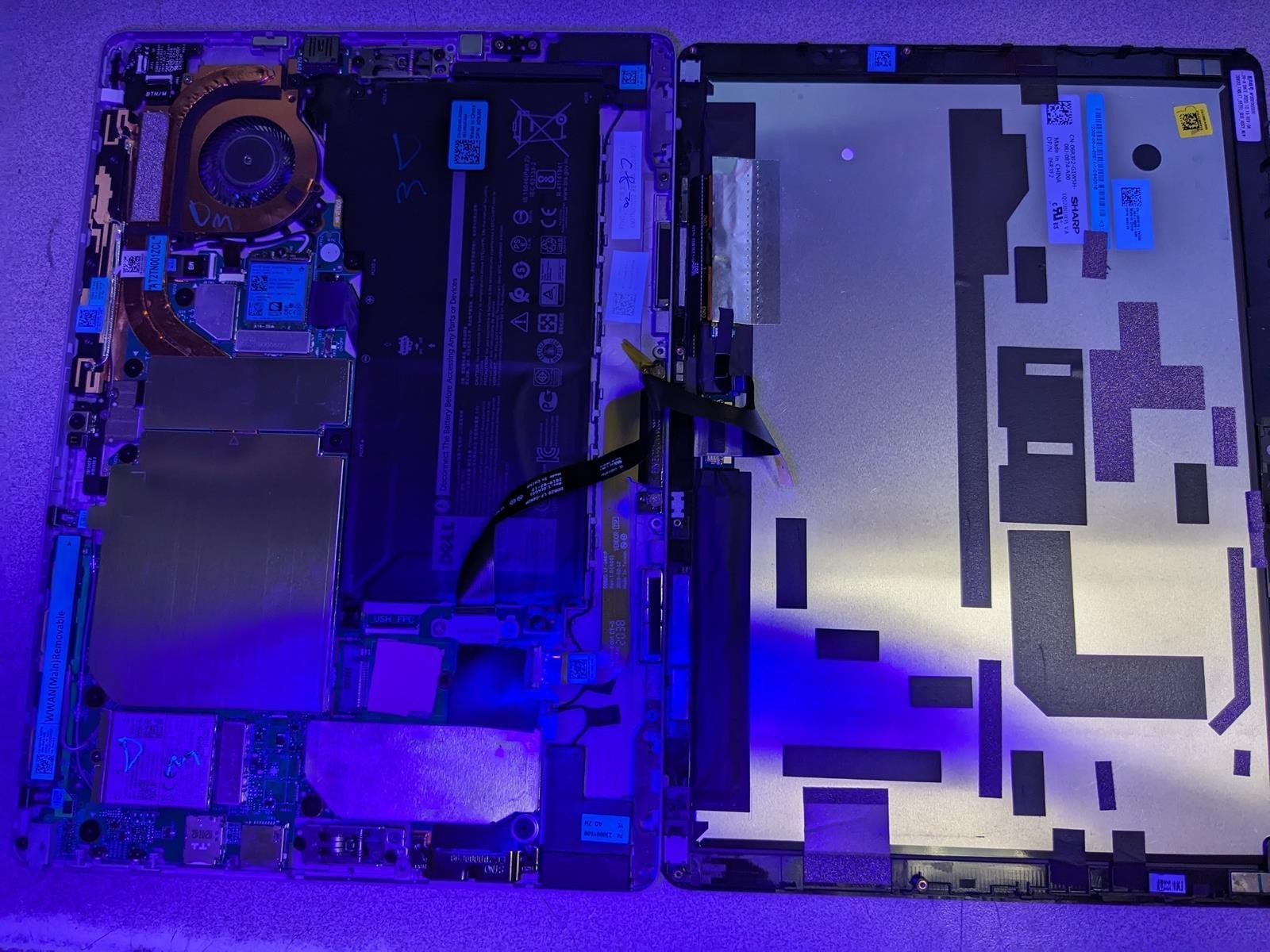 DELL LATITUDE 7210 2-IN-1 i5-10310U @ 1.70GHz, 8GB RAM, NO HDD/OS