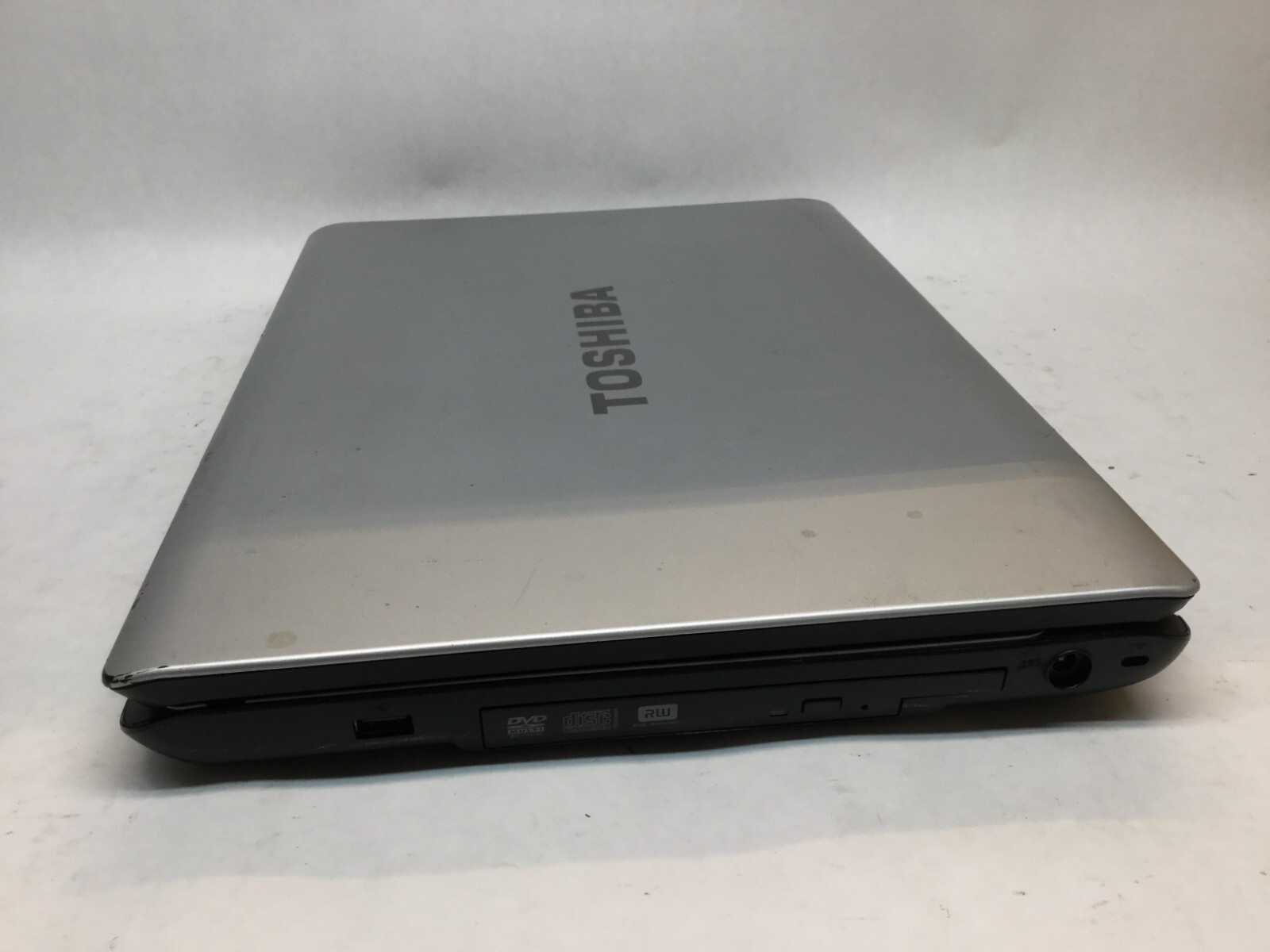 Toshiba Satellite L305D-S5923 15″ Laptop AMD Athlon 2X 64 -DOES NOT POWER-MZ