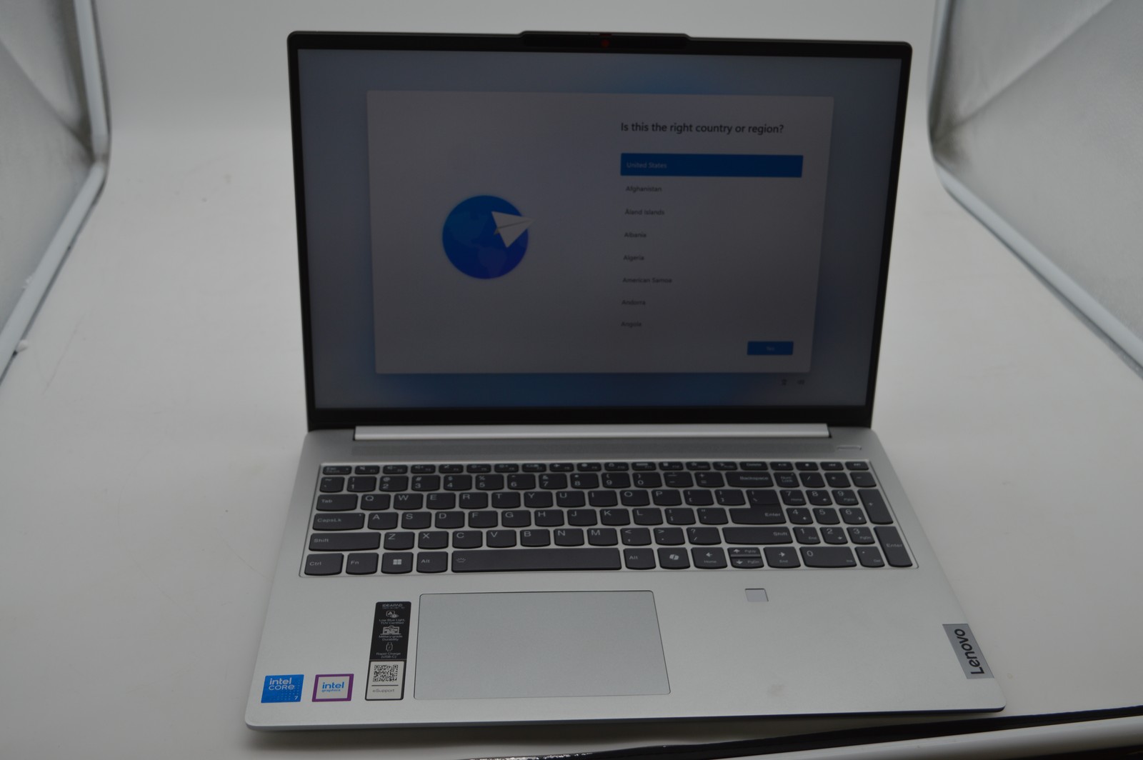Lenovo IdeaPad Slim 5 16″ FHD 7-150U CPU 16GB RAM 512GB SSD PC1744624