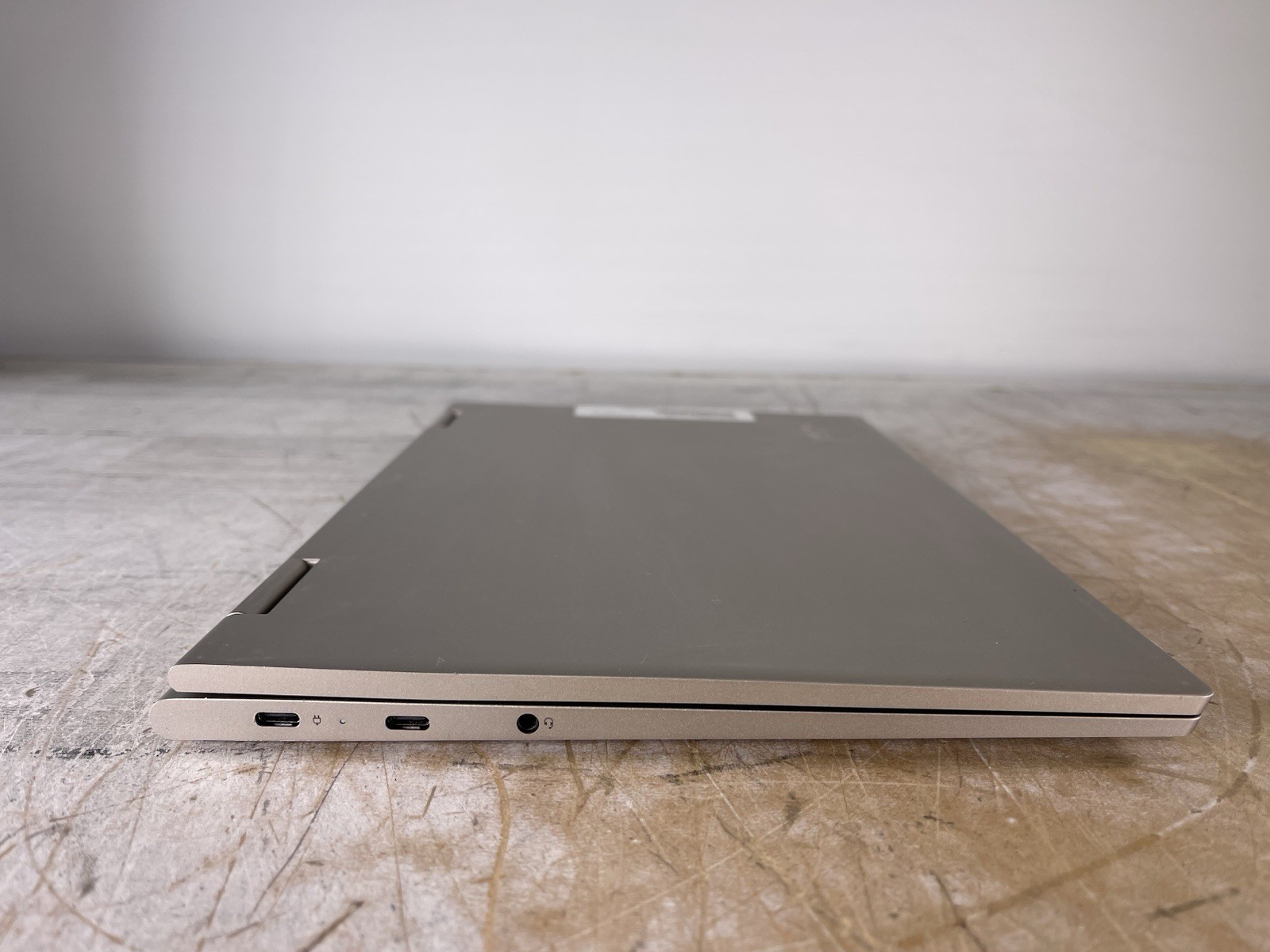 LENOVO YOGA C740-14IML i5-10210U @ 1.60GHz, 8GB RAM, NO HDD/OS – (FOR PARTS)