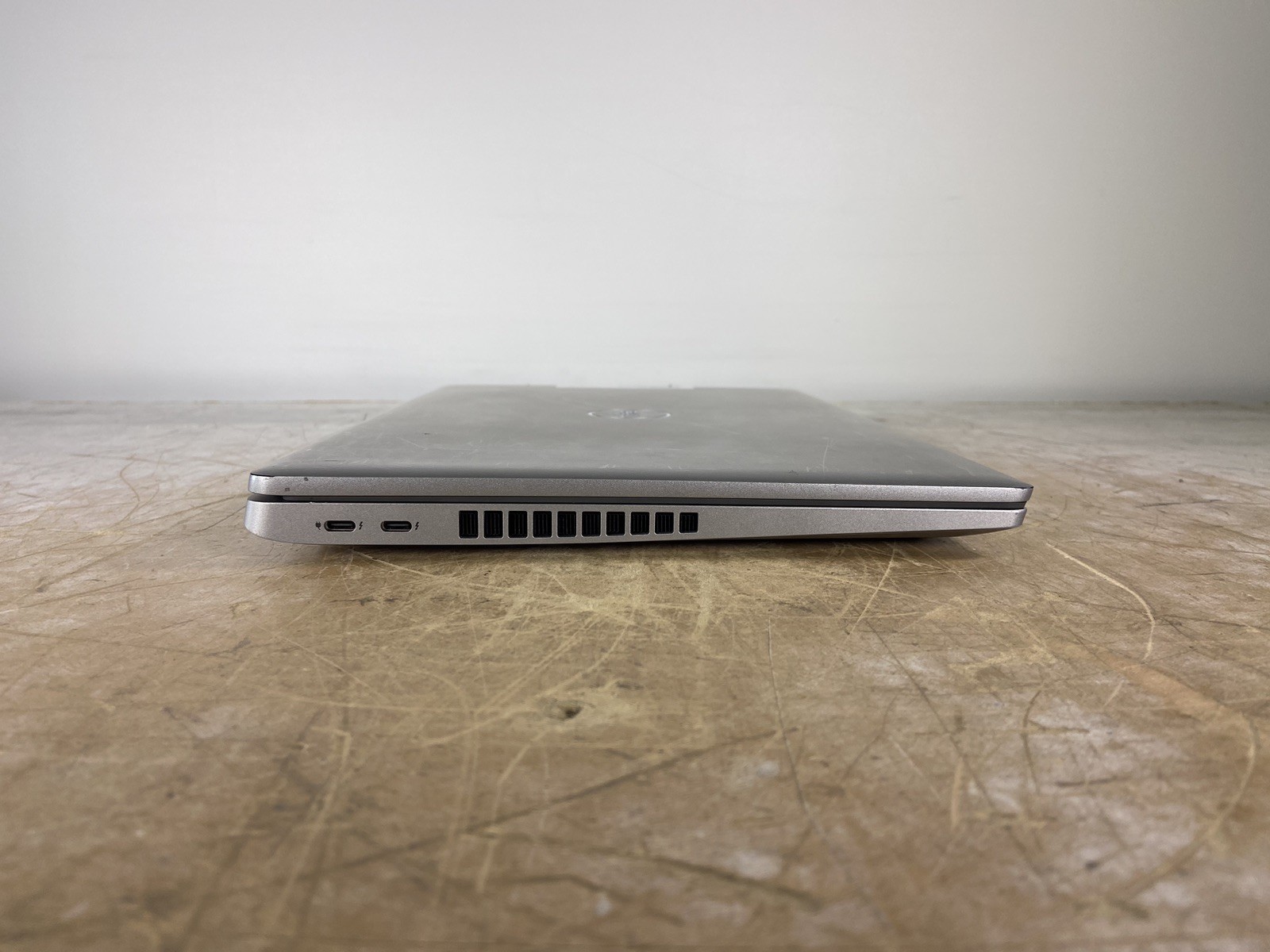 DELL LATITUDE 5520 i7-1185G7 @ 3.0GHz, 4GB RAM, NO HDD/OS – (FOR PARTS)