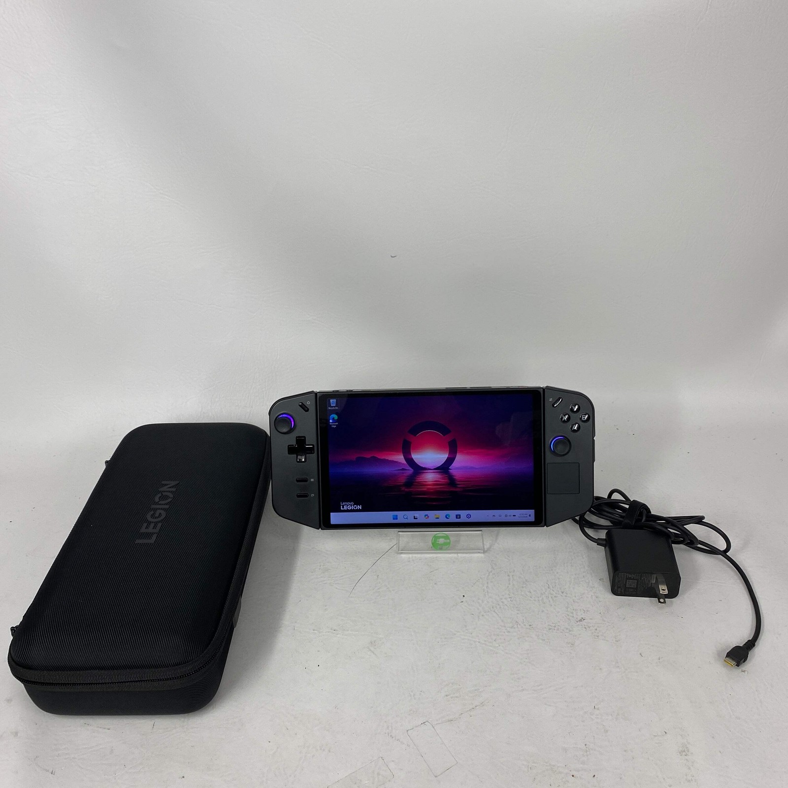 Lenovo Legion Go 8.8″ AMD Ryzen Z1 Extreme 16GB RAM 512GB Shadow Black 83E1001YU