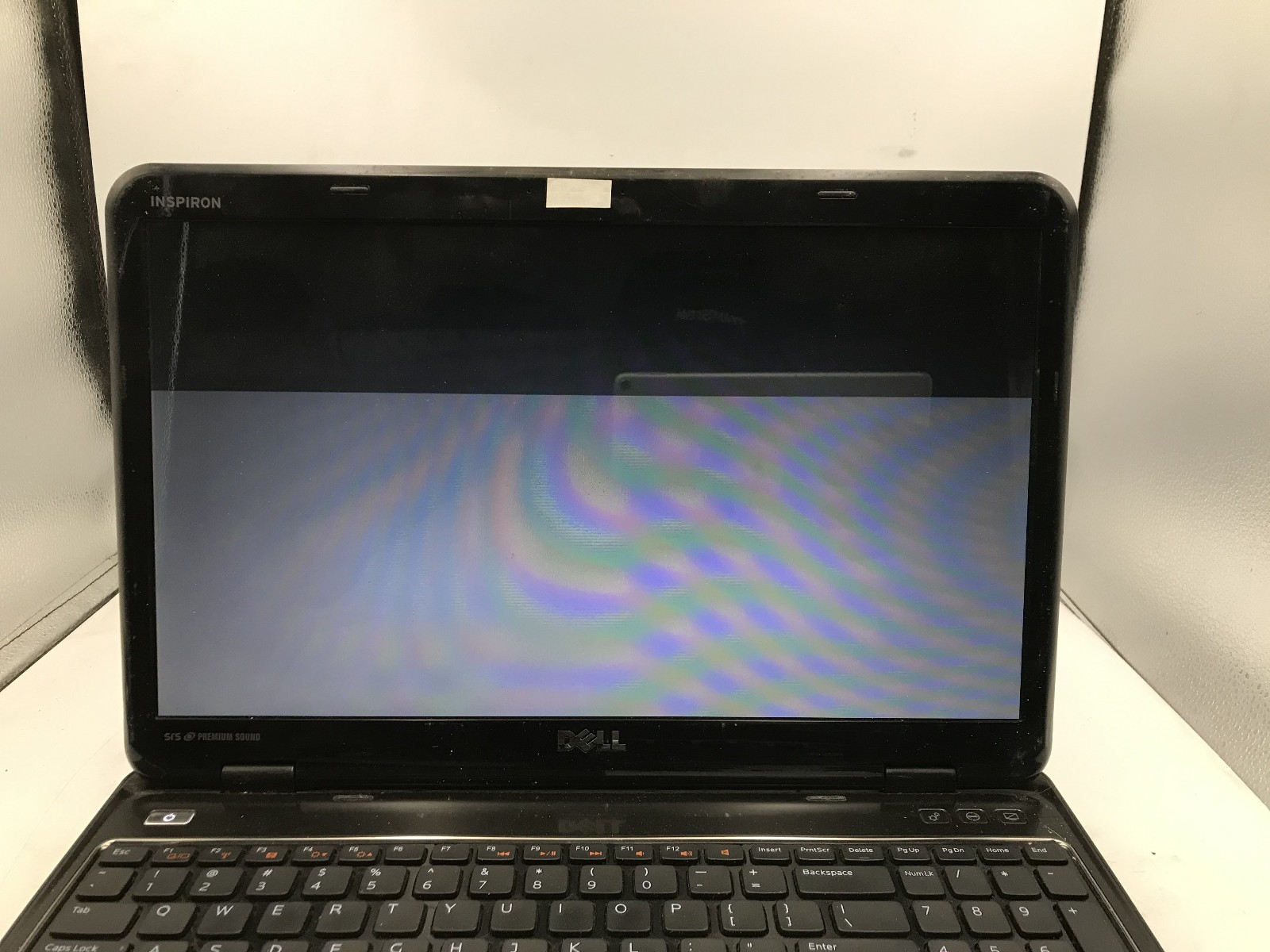 DELL INSPIRON N5110 – FOR PARTS/BAD LCD – INTEL I3 2ND GEN – NO RAM – READ – BB!