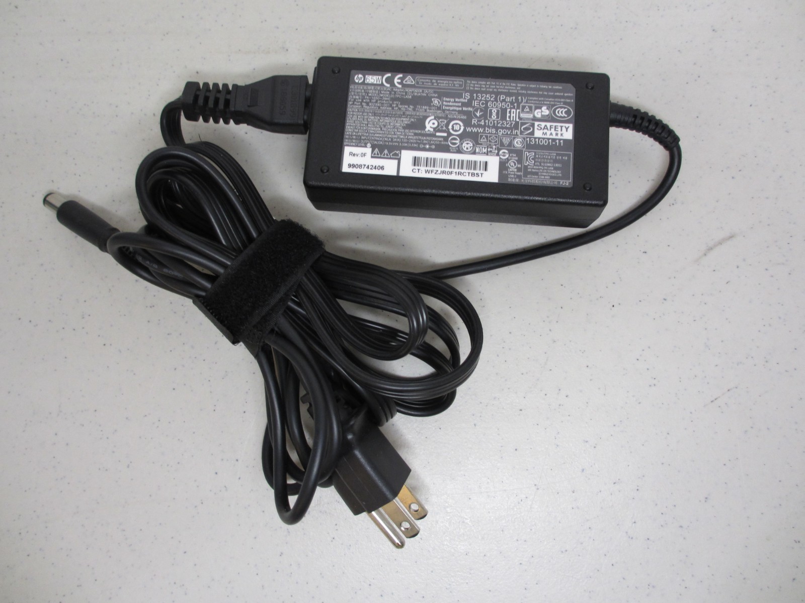 HP Pavilion dv5 Laptop/Notebook PC For Parts/Repair with AC Adapter, AMD 2.4GHz