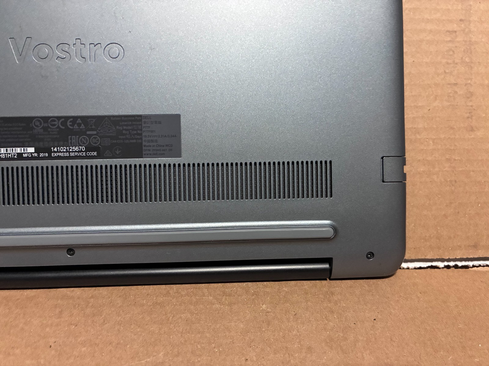 *As-Is* DELL VOSTRO P77F INTEL CORE I7 8565U *NO SSD* *NO RAM*