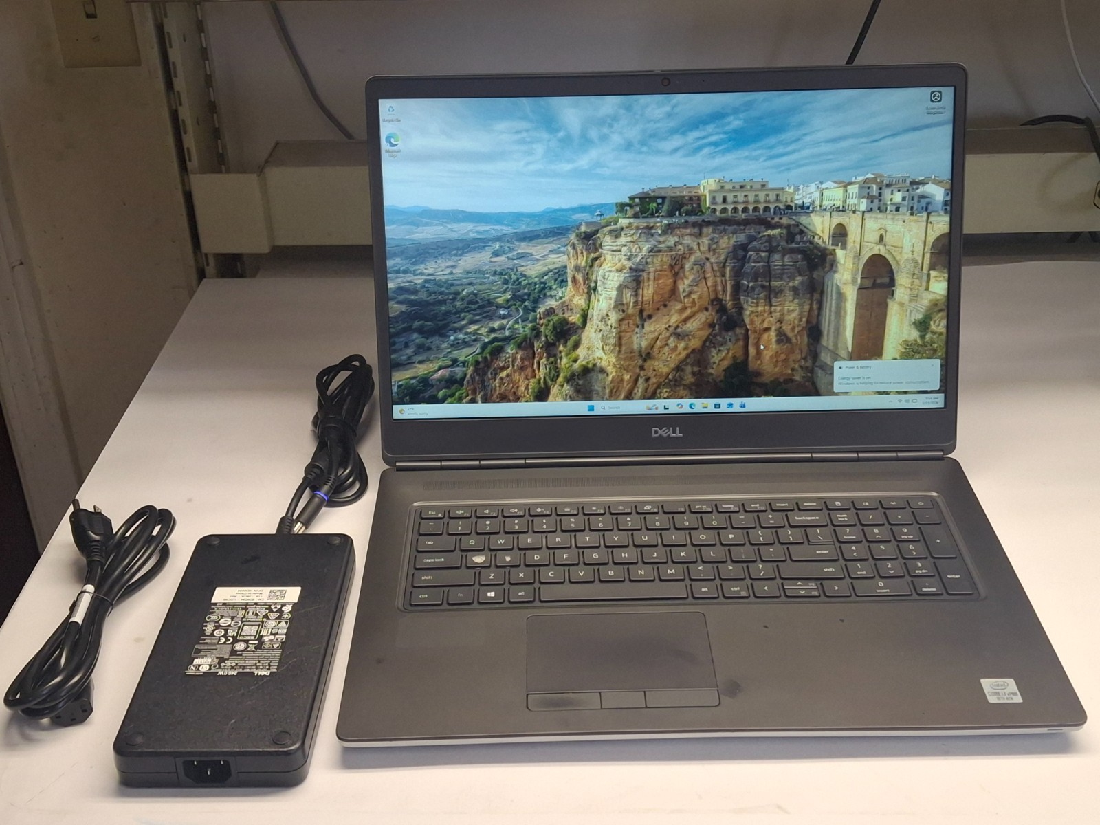 Dell Precision 7750 17.3″FHD I7-10875H 32GB 512GB RTX3000 Webcam Wifi/BT Win 11P