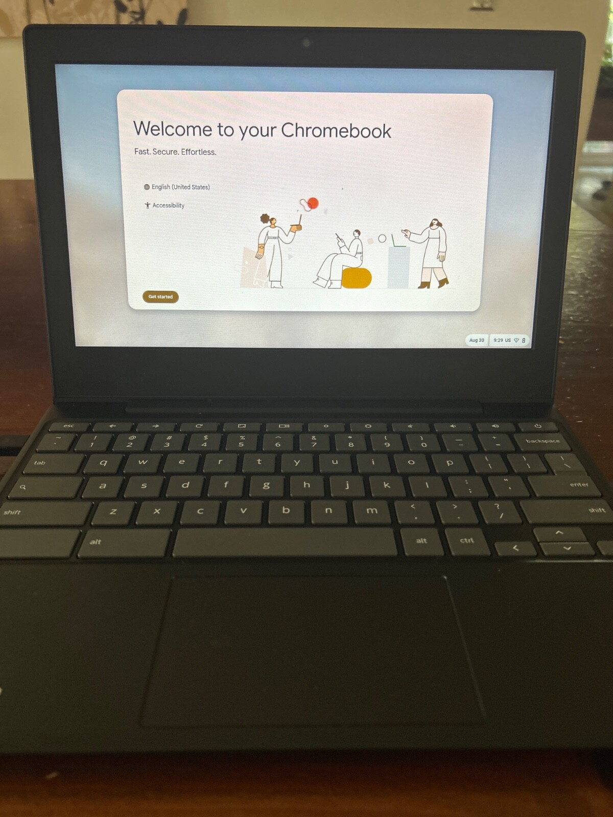 Lenovo chrome book small travel size or work chrome book smooth