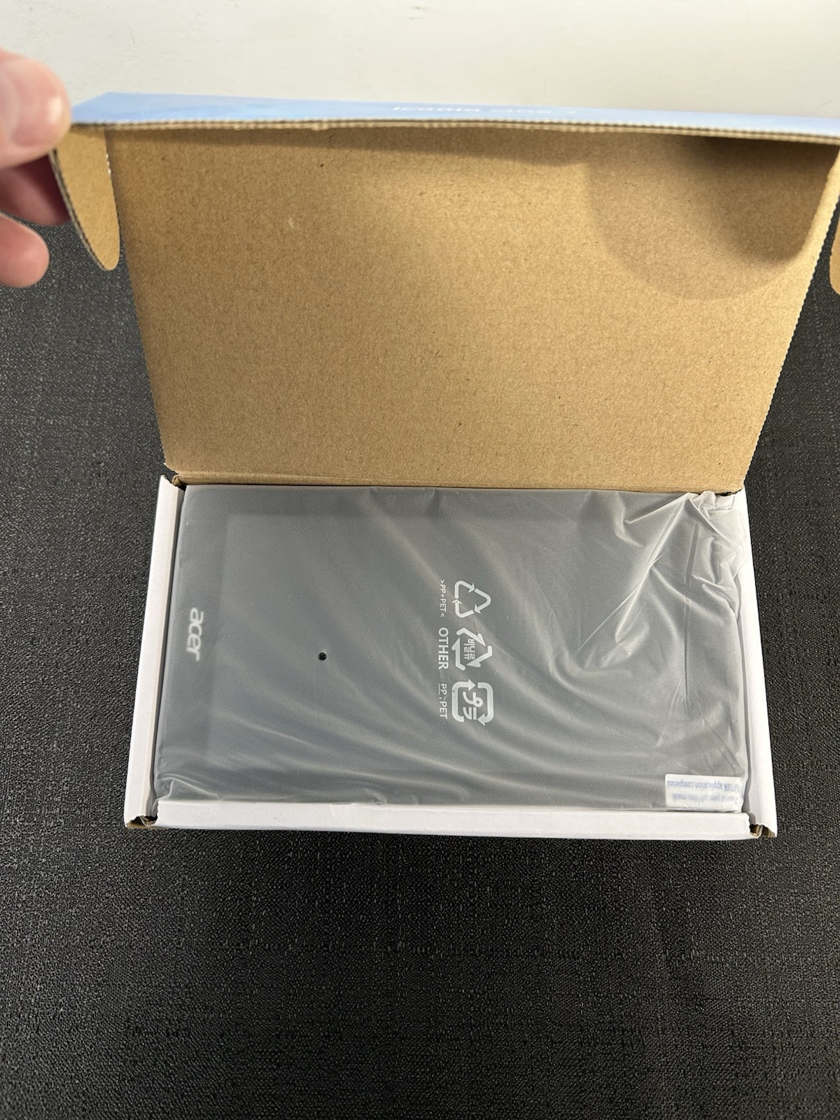 NEW Acer Iconia One 7 B1- 770 Tablet Open Box