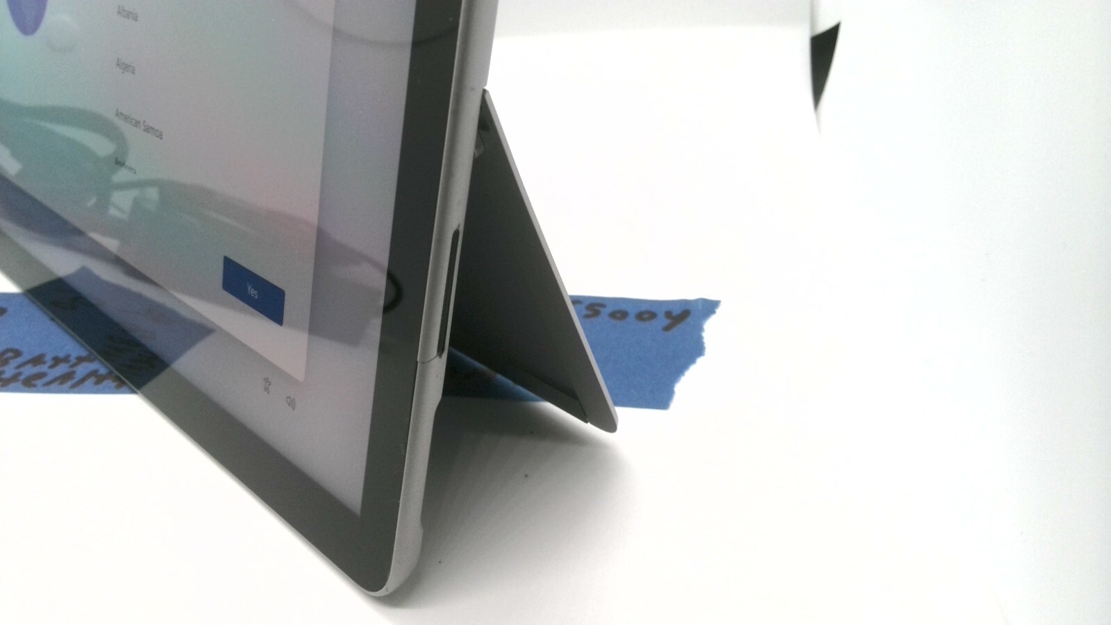 Microsoft Surface Go 3 – Pentium Gold 6500Y – 4GB Ram/ 64 GB eMMC – D Grade