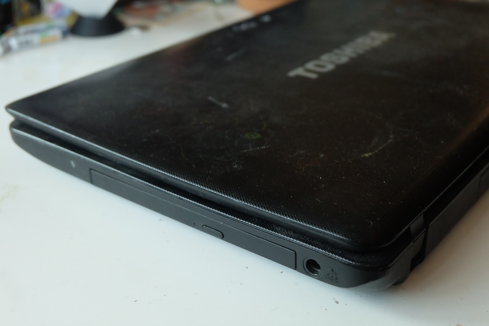 Toshiba Satellite C650 / Core i3-2350m / 4GB / no HDD