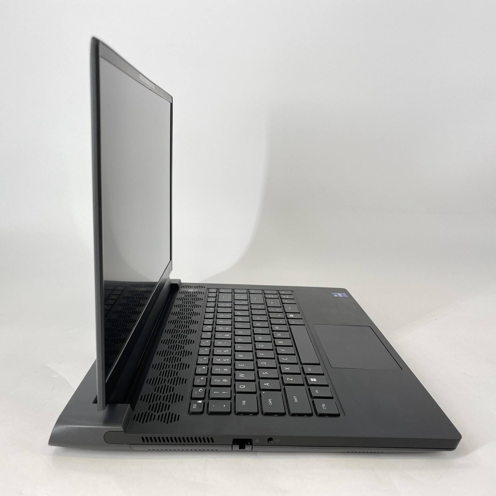 Dell Alienware m15 R7 240Hz 2K 2.5 GHz i9-12900H 32GB 1TB SSD RTX 3080 Very Good
