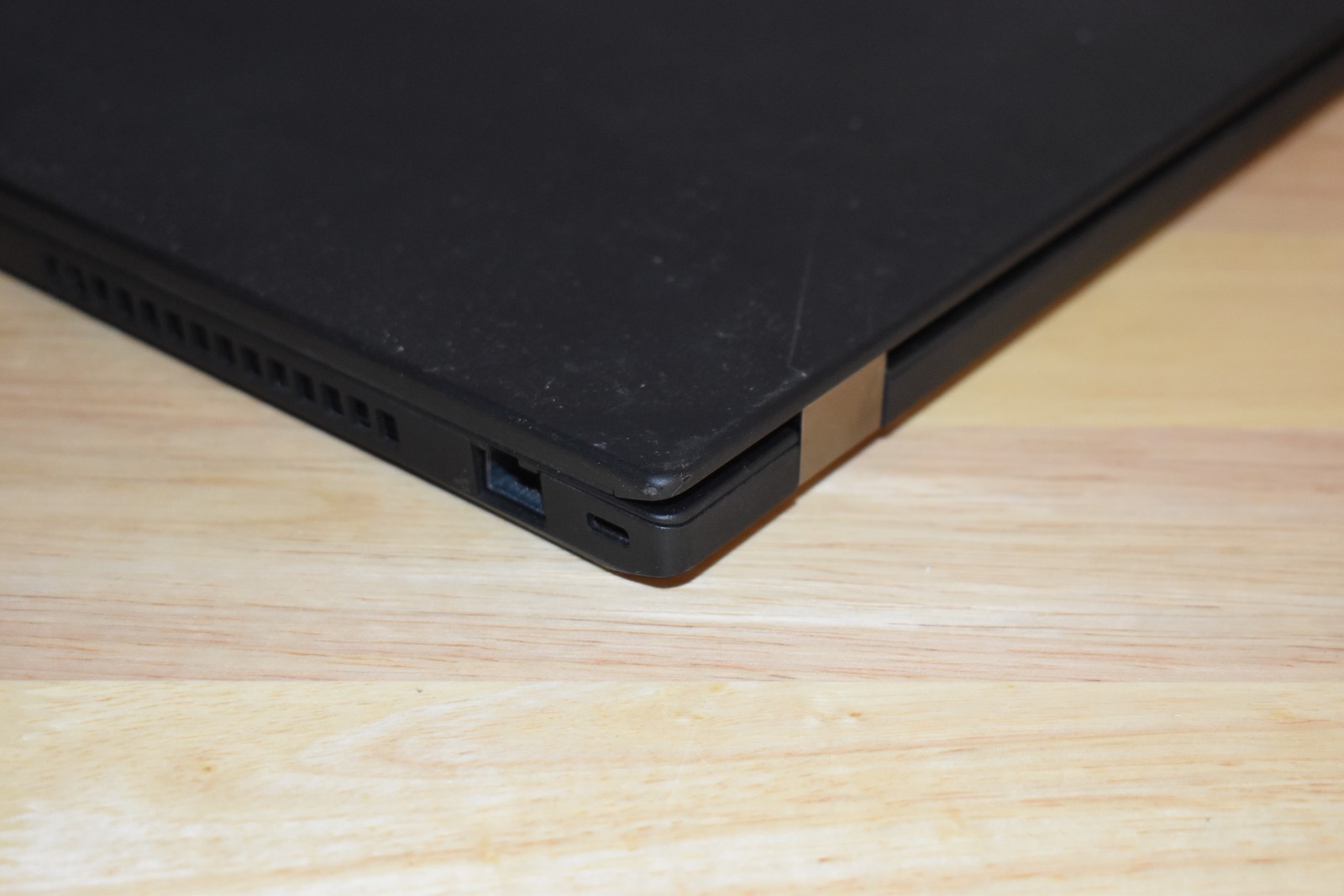 Lenovo ThinkPad T590 15.6″ Quad Core i7-8665U 4K 3840×2160 LCD 512GB SSD W11 Pro