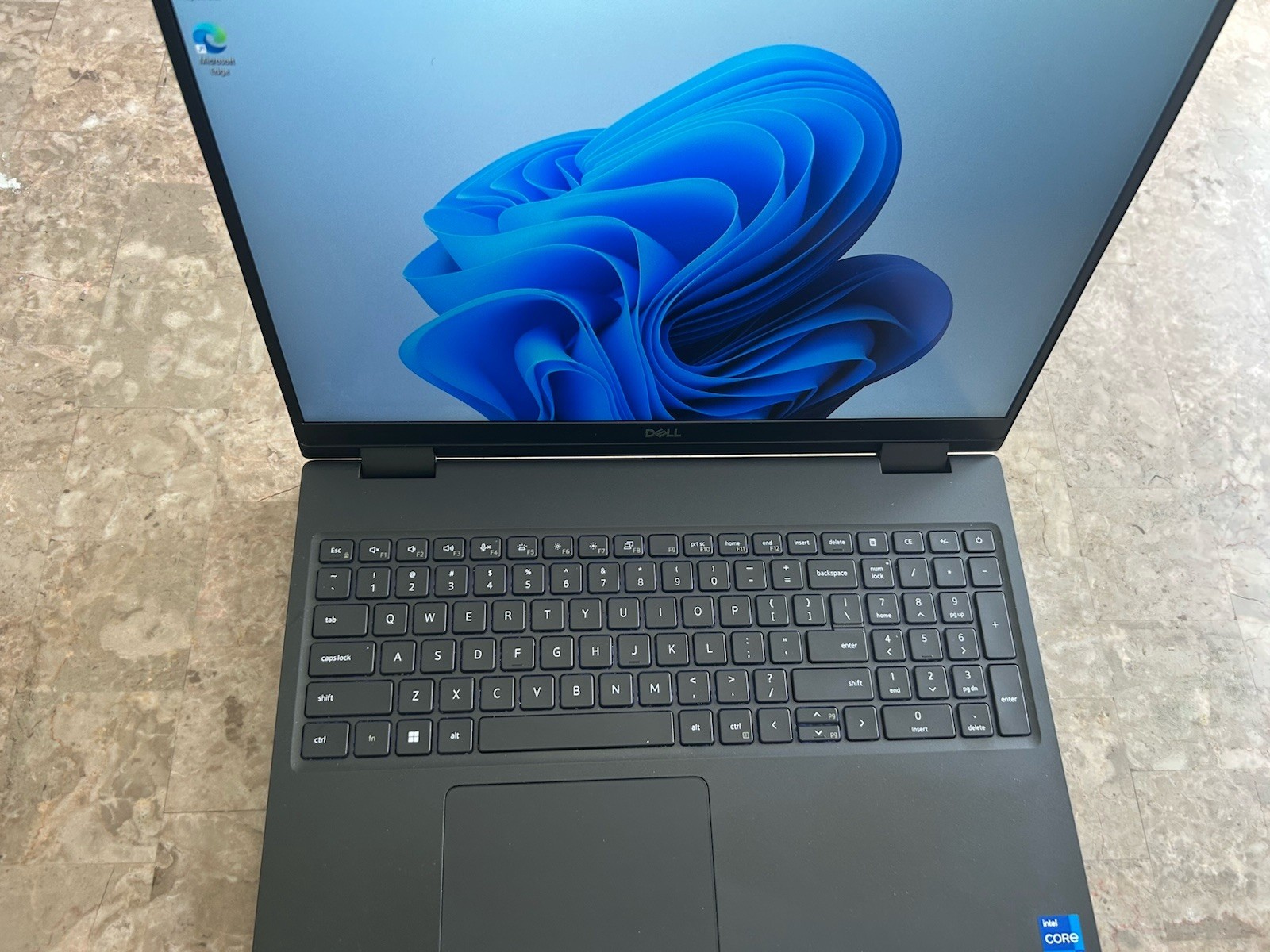 DELL PRECISION 7680 13TH Gen- i7 32GB 512gb-SSD 16″ RTX 2000 Win 11!!@