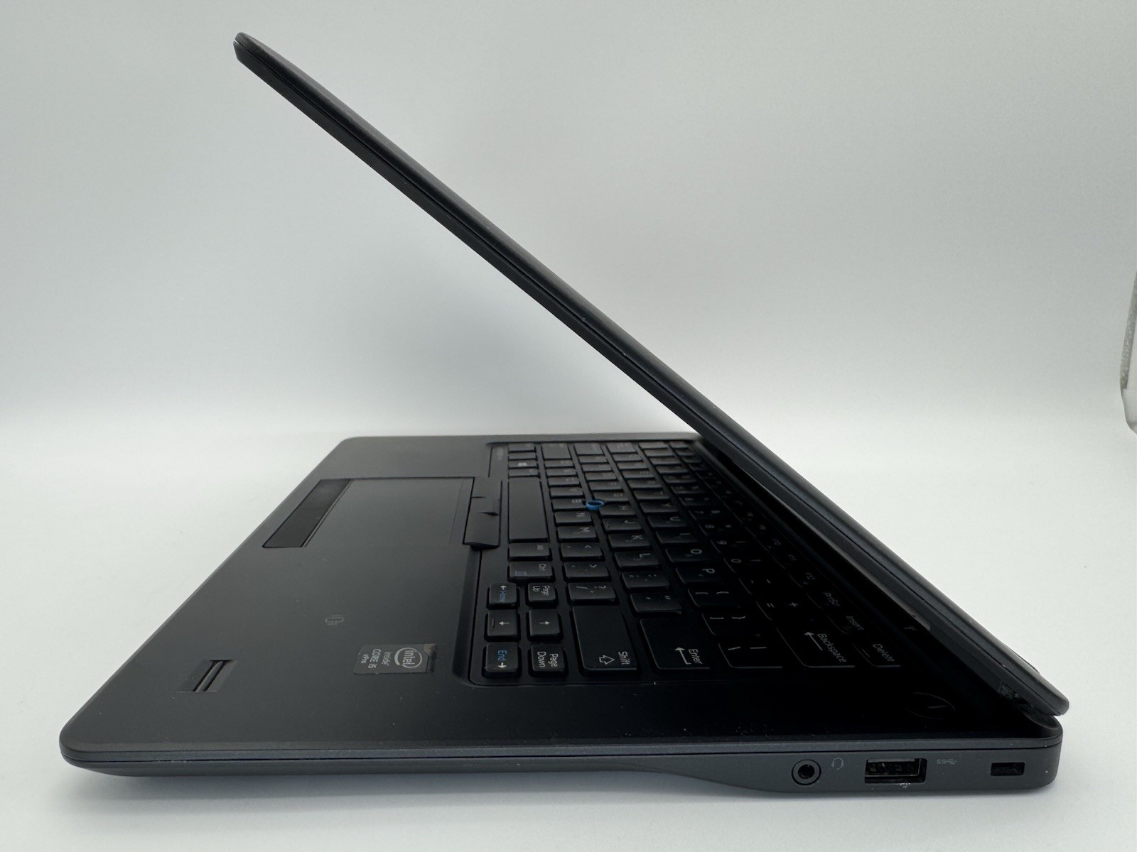 Dell Latitude E7450 Intel i5-5300U@2.30GHz, 12GB Ram, 256GB SSD, New Batt, Win11