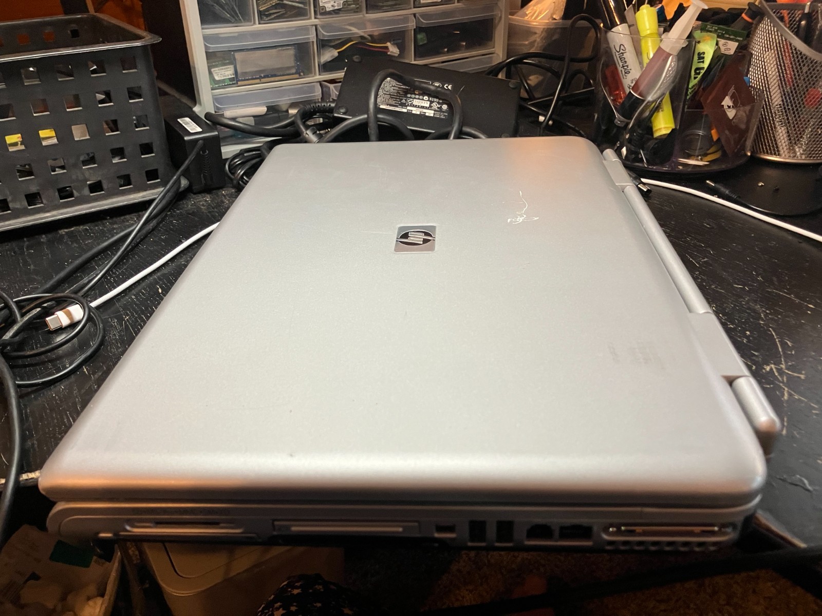 HP ZD8000 Vintage Gaming Laptop 17″ Pent 3GHz 32GB SSD 2.5GB RAM ATI X600 Win XP