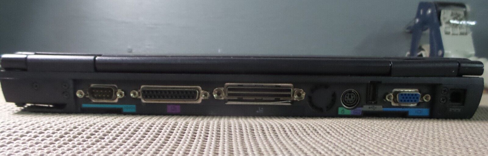 Vintage Dell Inspiron 4000 *FOR PARTS*