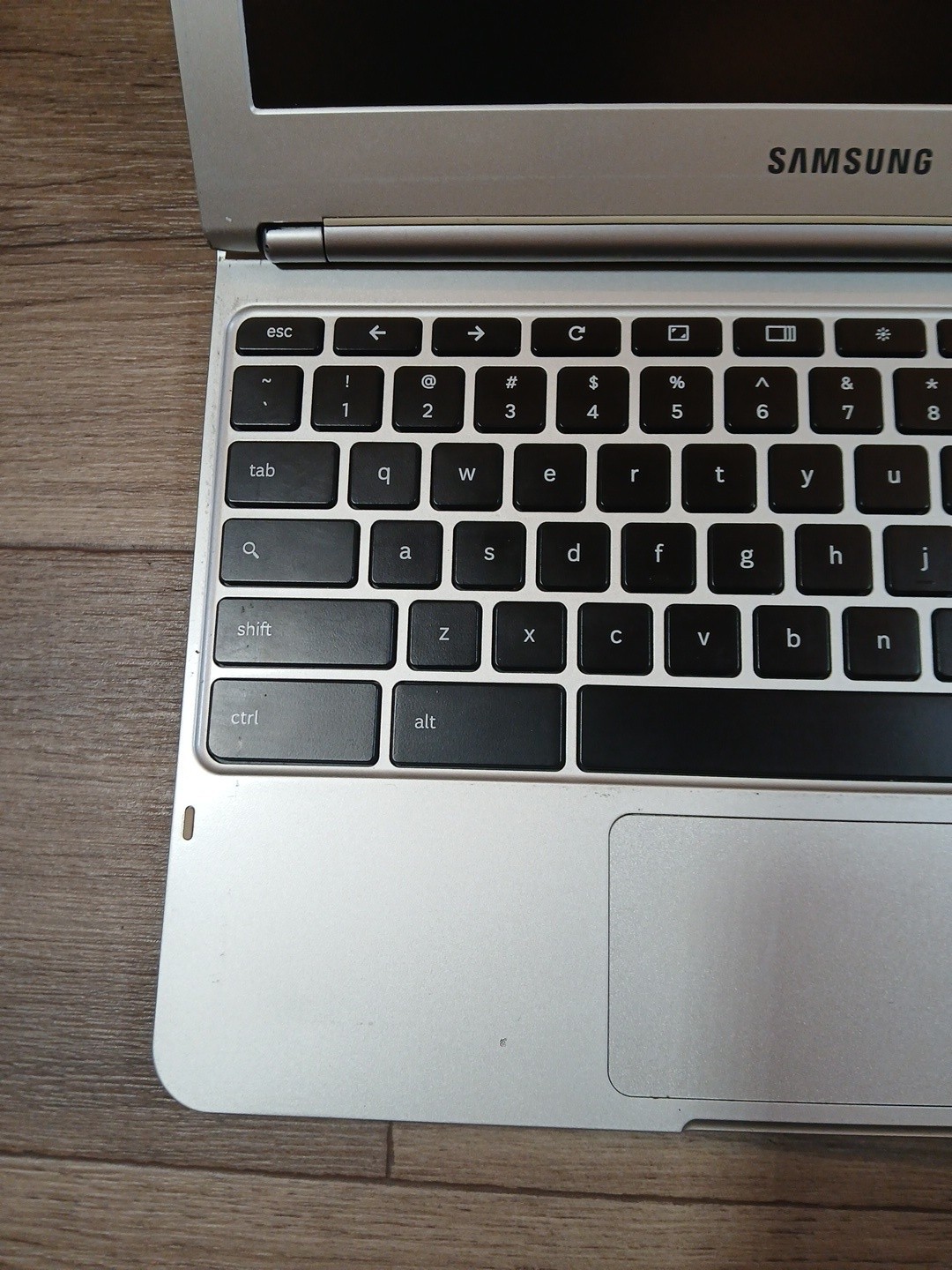 Samsung Laptop Chromebook XE303C12 Dual-Core 1.7GHz 2GB 16GB UNTESTED NO CHARGER