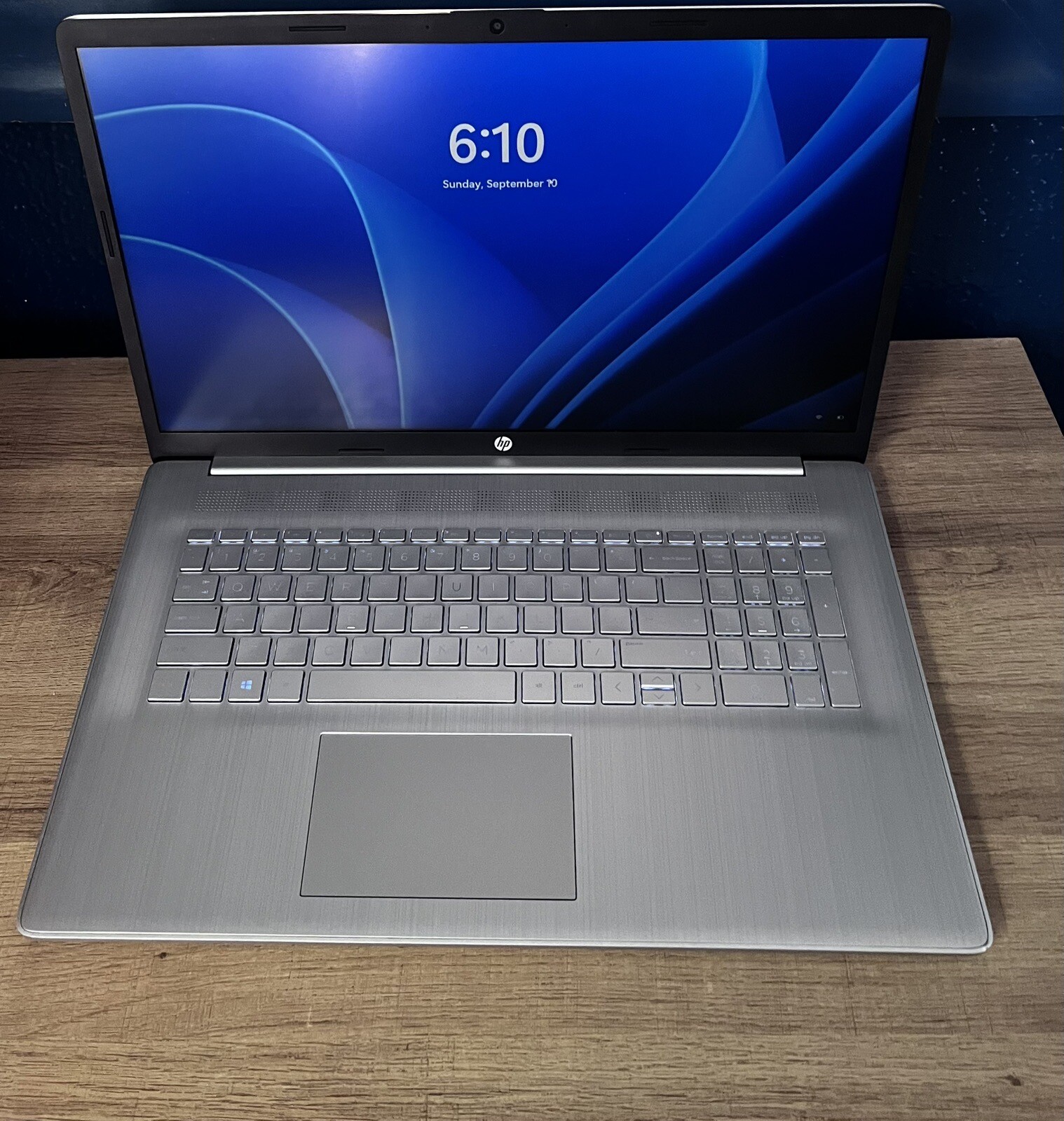 HP 17-CN2063CL 17.3” (512GB SSD Intel Core i5-1235U 12GB RAM) Laptop – Silver