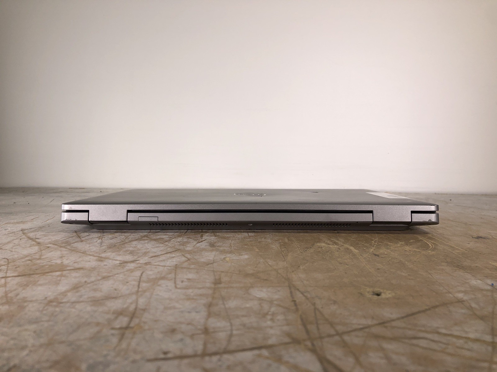 DELL PRECISION 3570 i7-1265U @ 1.80GHz, NO RAM/HDD/OS – (FOR PARTS)