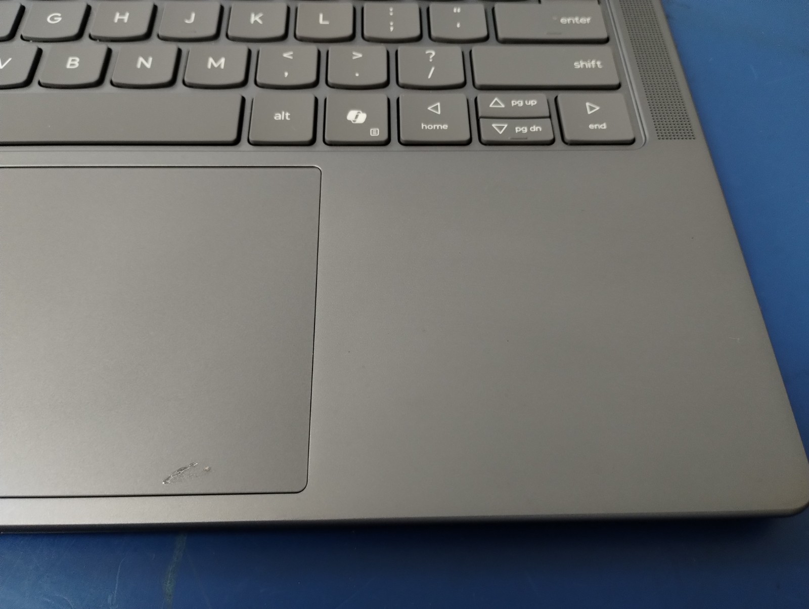 Lenovo Slim 7 14ILL10, Intel Core Ultra 7, 2.20 GHz, 32 GB RAM, 1 TB NVMe