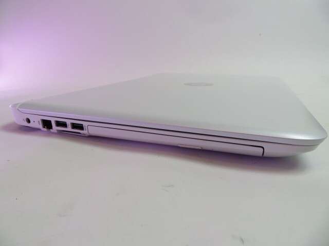 HP PAVILION 15Z-AB100, AMD A8-7410, 8GB, 1TB HDD, WEBCAM, WIN 10, BAD BATTERY