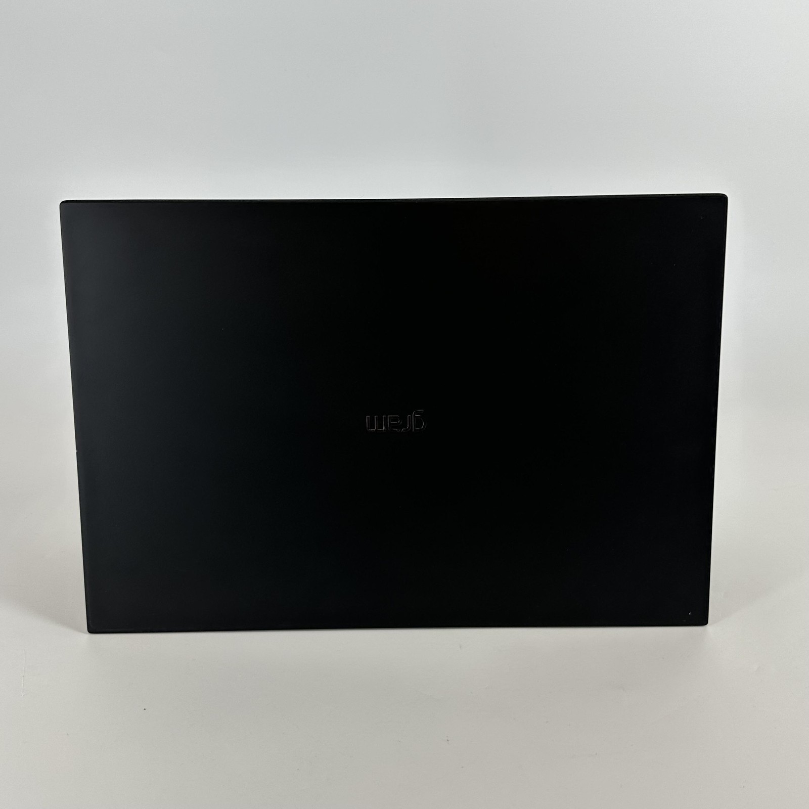LG Gram 16 Black QHD+ 2.2 GHz i7-1360P 32GB 1TB/1TB NVIDIA RTX 3050 Good