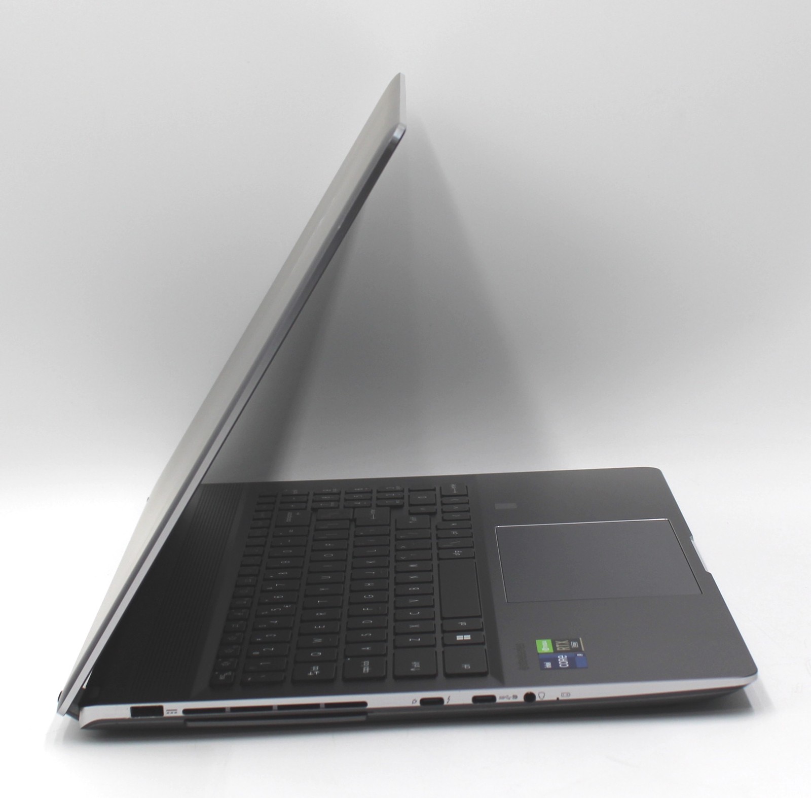 MSI CreatorPro Z16P B12UMST-089 i9-12900H 64GB/ 1TB RTX A5500 No OS – Read Desc.