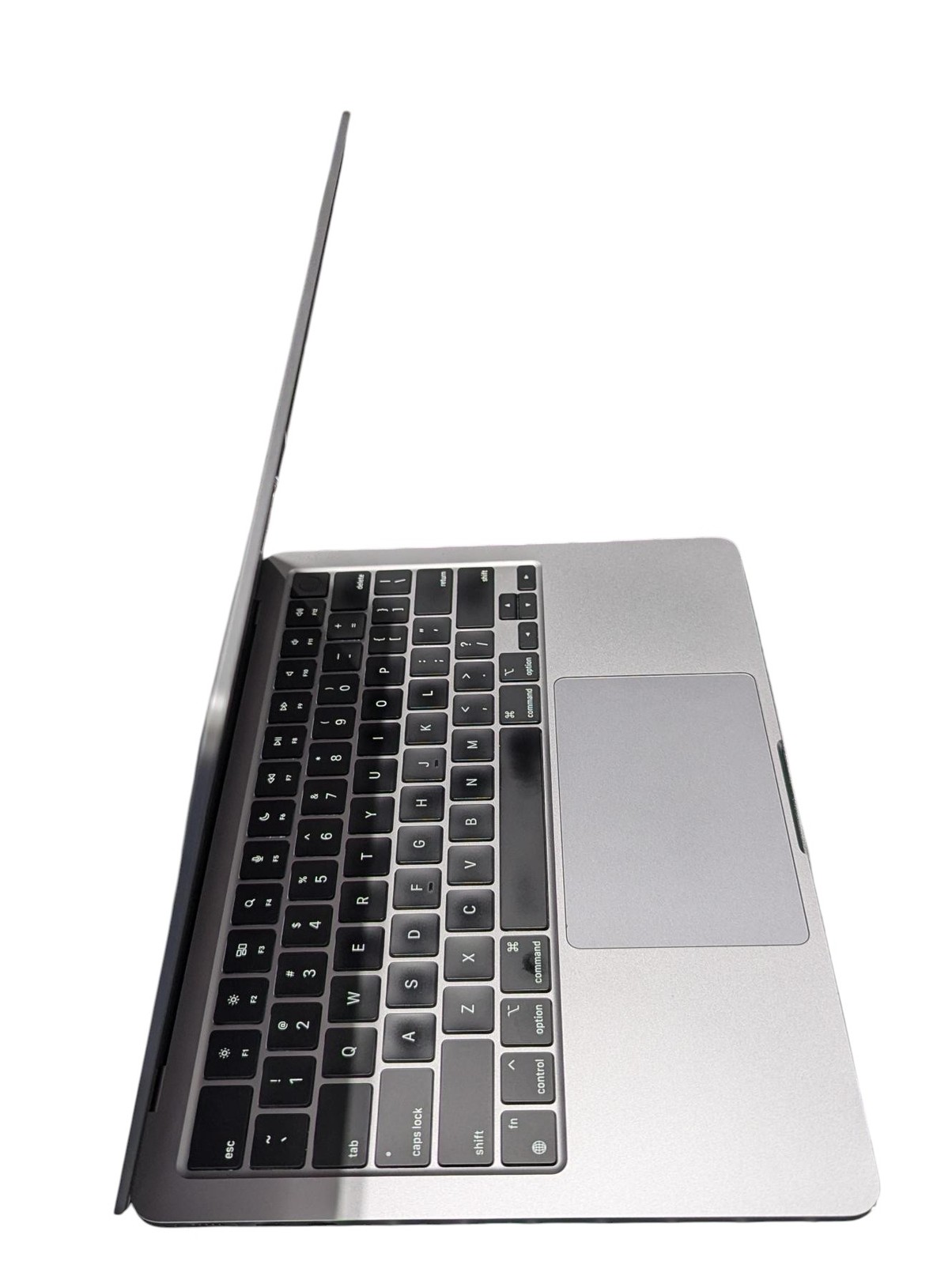 APPLE MACBOOK AIR A2681 2022 M2 8GB RAM 256GB SSD – Grade D