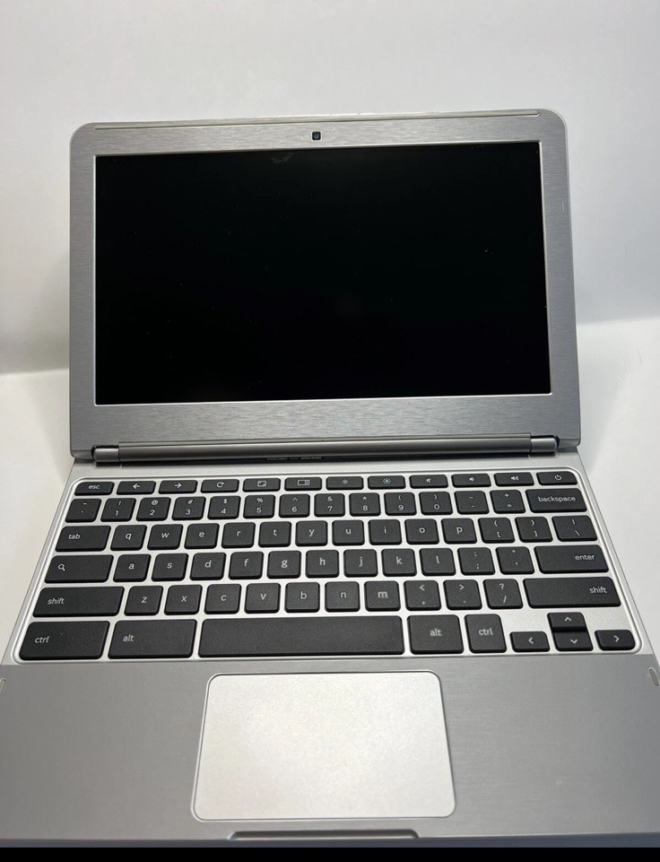 Samsung Laptop Chromebook XE303C12-A01US, Dual-Core 1.7GHz 2GB 16GB
