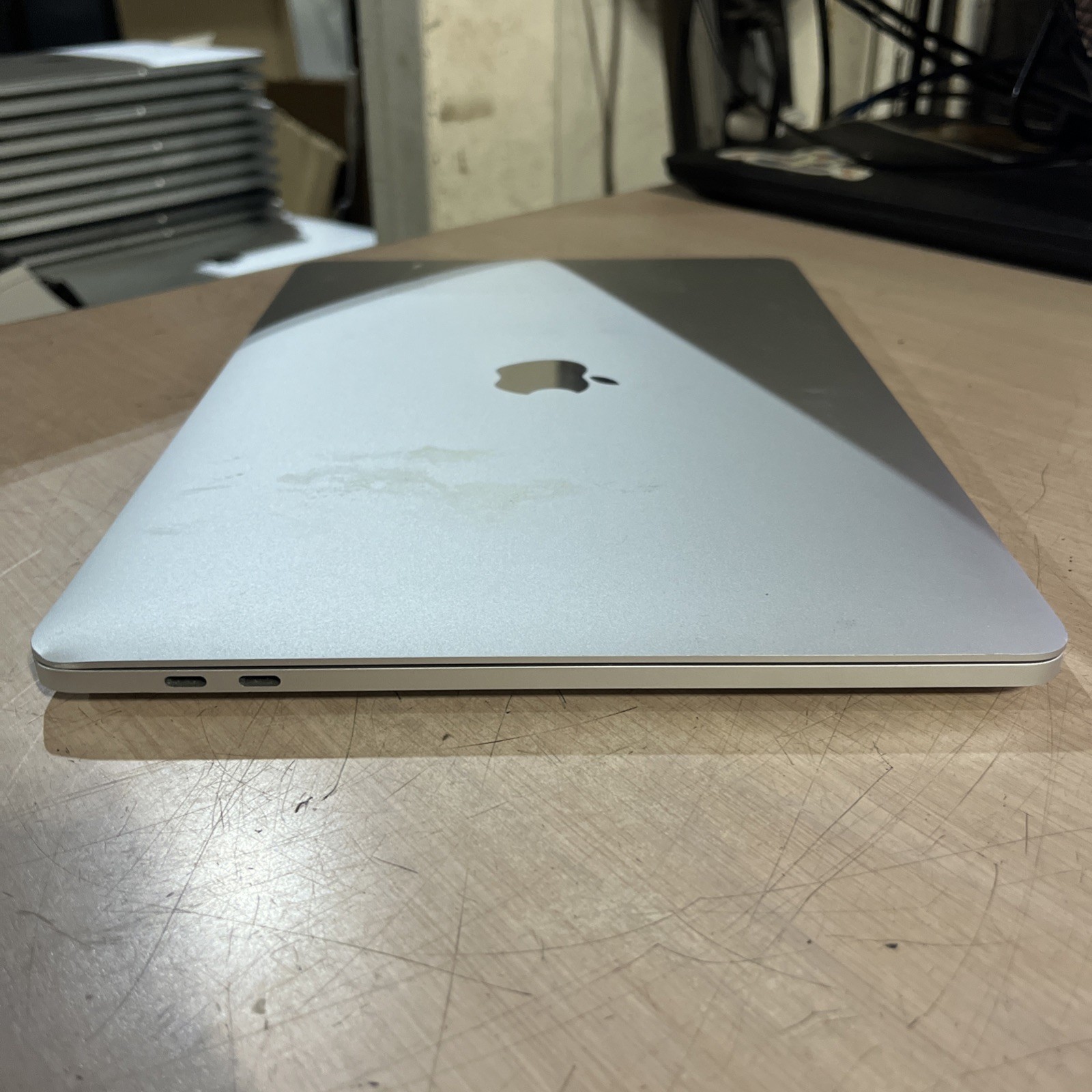 APPLE MACBOOK PRO 13″ 2020 4TB CORE I5-1038NG7 2.0GHZ 16GB RAM 512SSD
