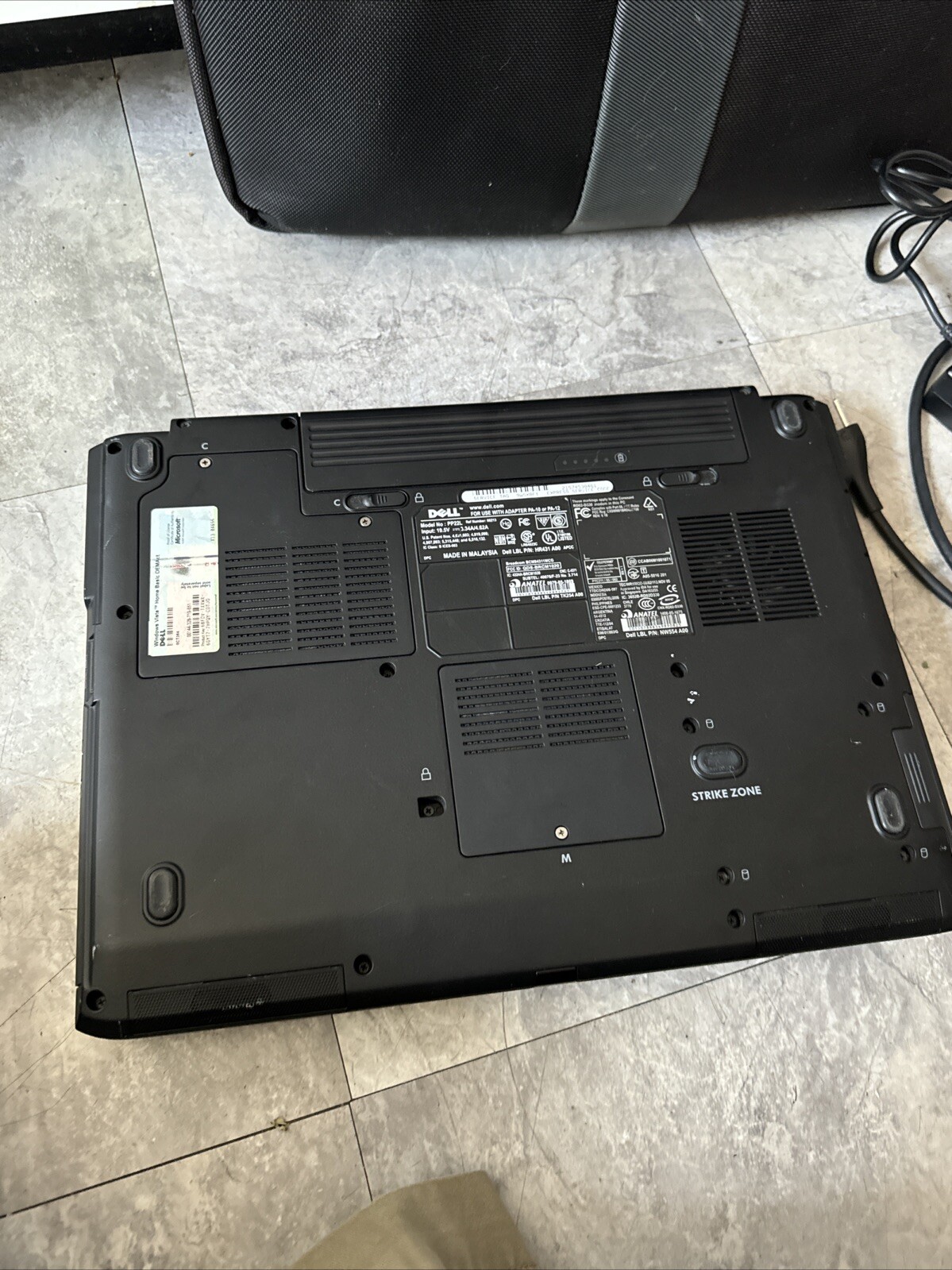 Lg Wdscreen Dell Inspiron 1521 Laptop 1.GB Windows 7 Pro AMD Turion 64×2 Battery