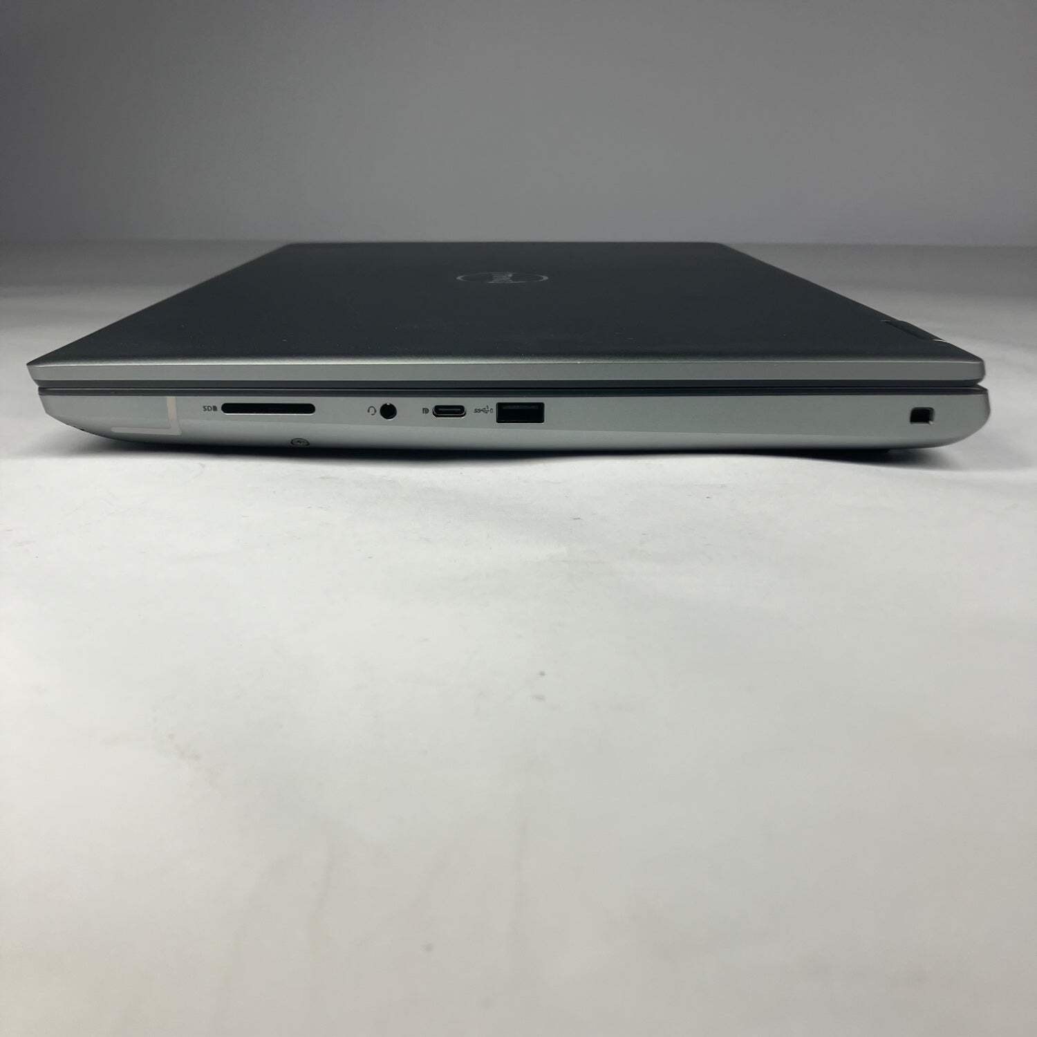 Dell Precision 7780 17.3″ i9-13950HX 2.2GHz 64GB RAM 1TB SSD RTX 3500 Ada
