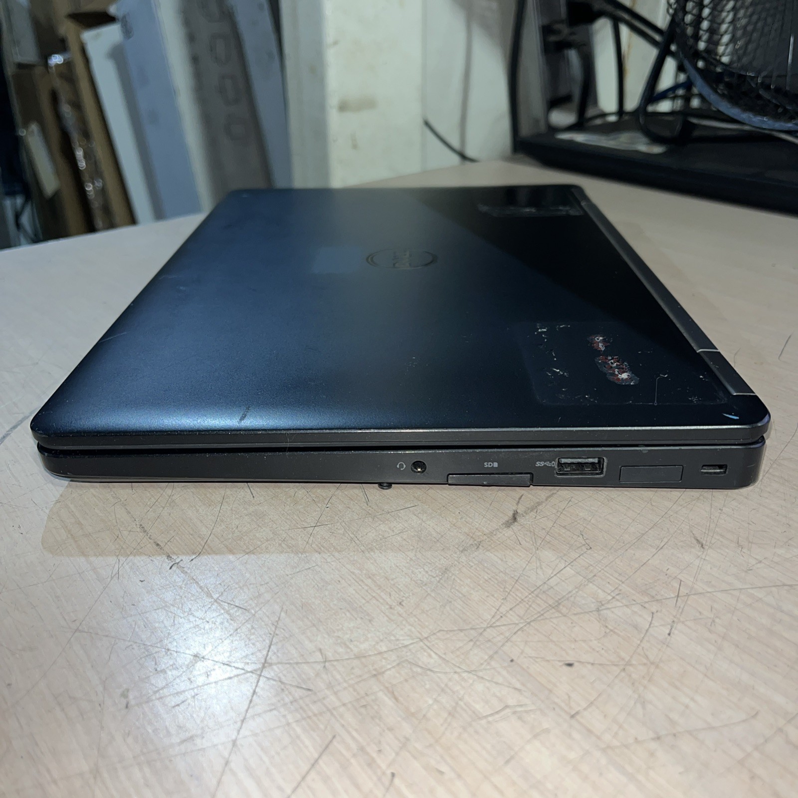 DELL LATITUDE E5240 INTEL CORE I5-6200U 2.30GHZ 8GB RAM NO HD