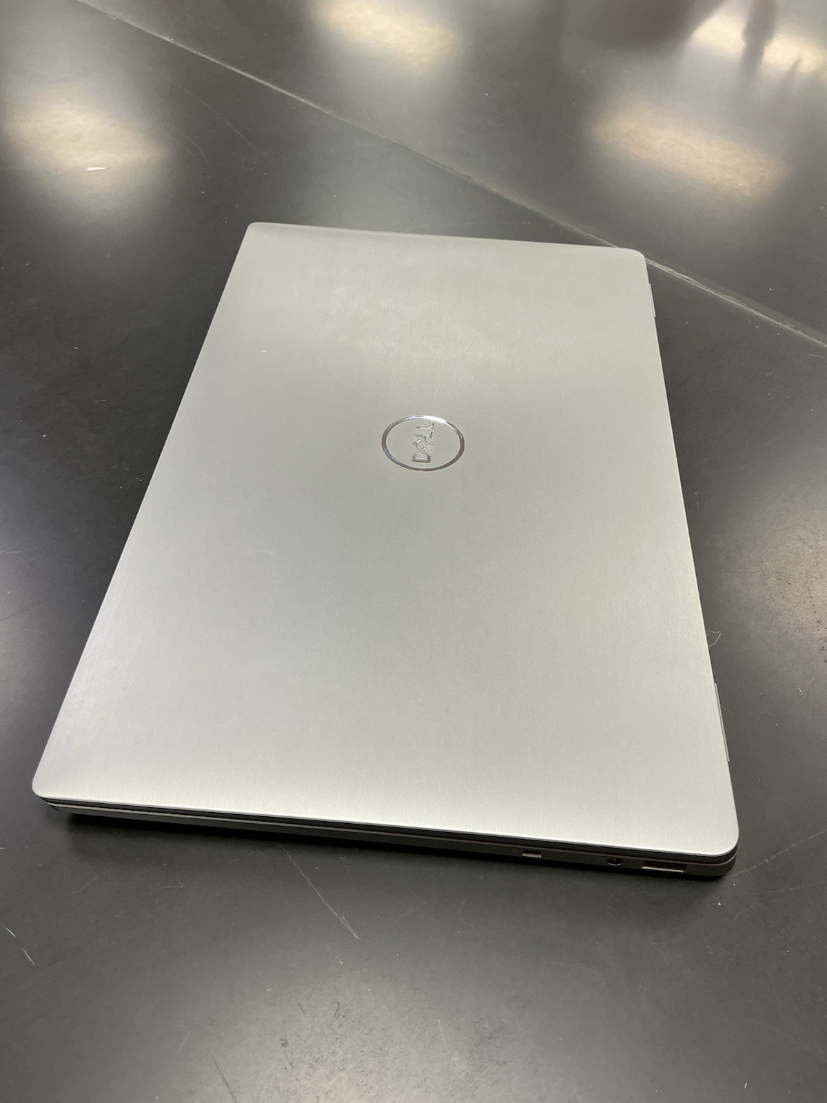 Dell Latitude 9520 15″