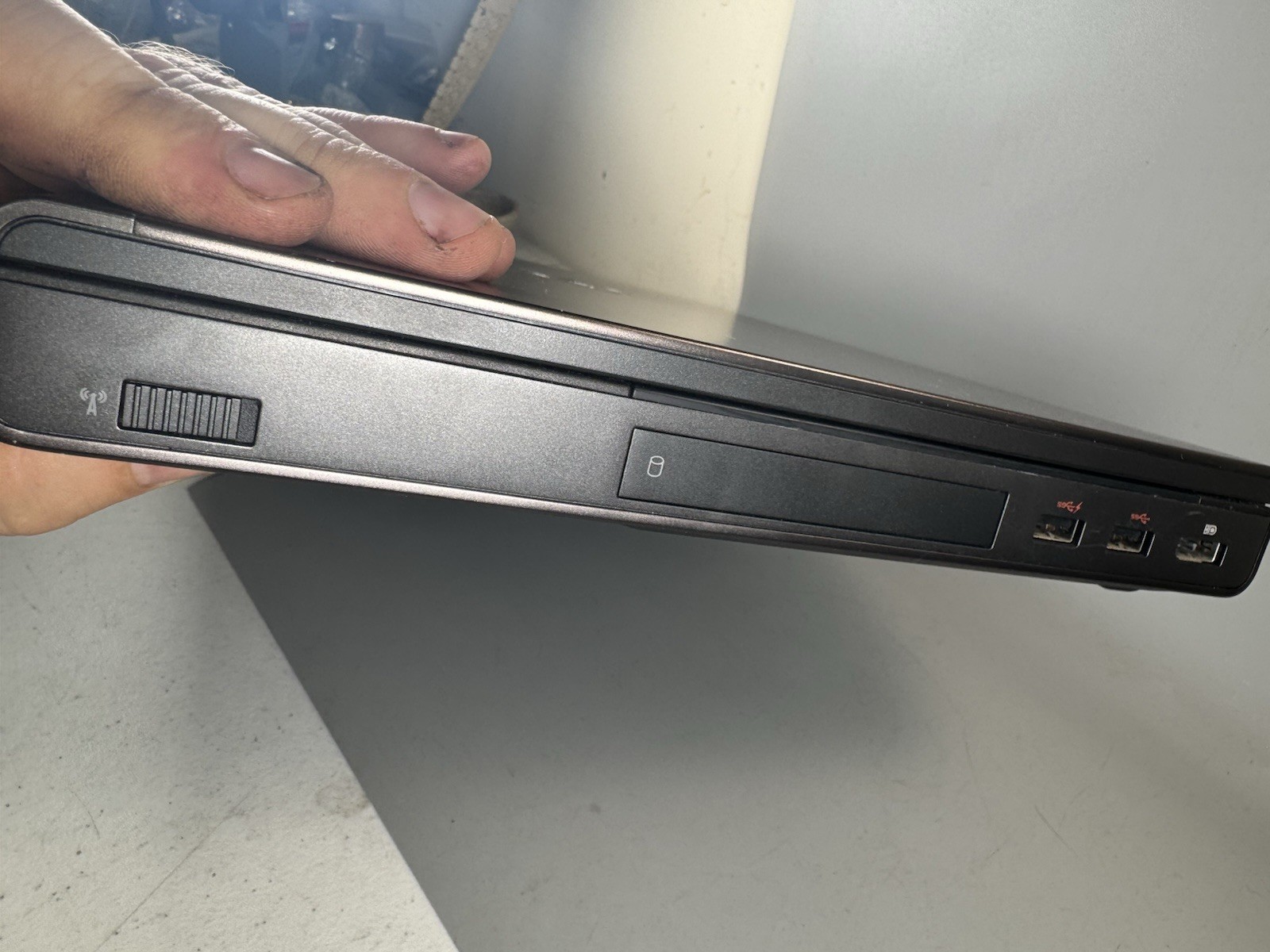 Dell Precision M4700 15.6” i7 Laptop w/ Charger Works Missing Key As Is