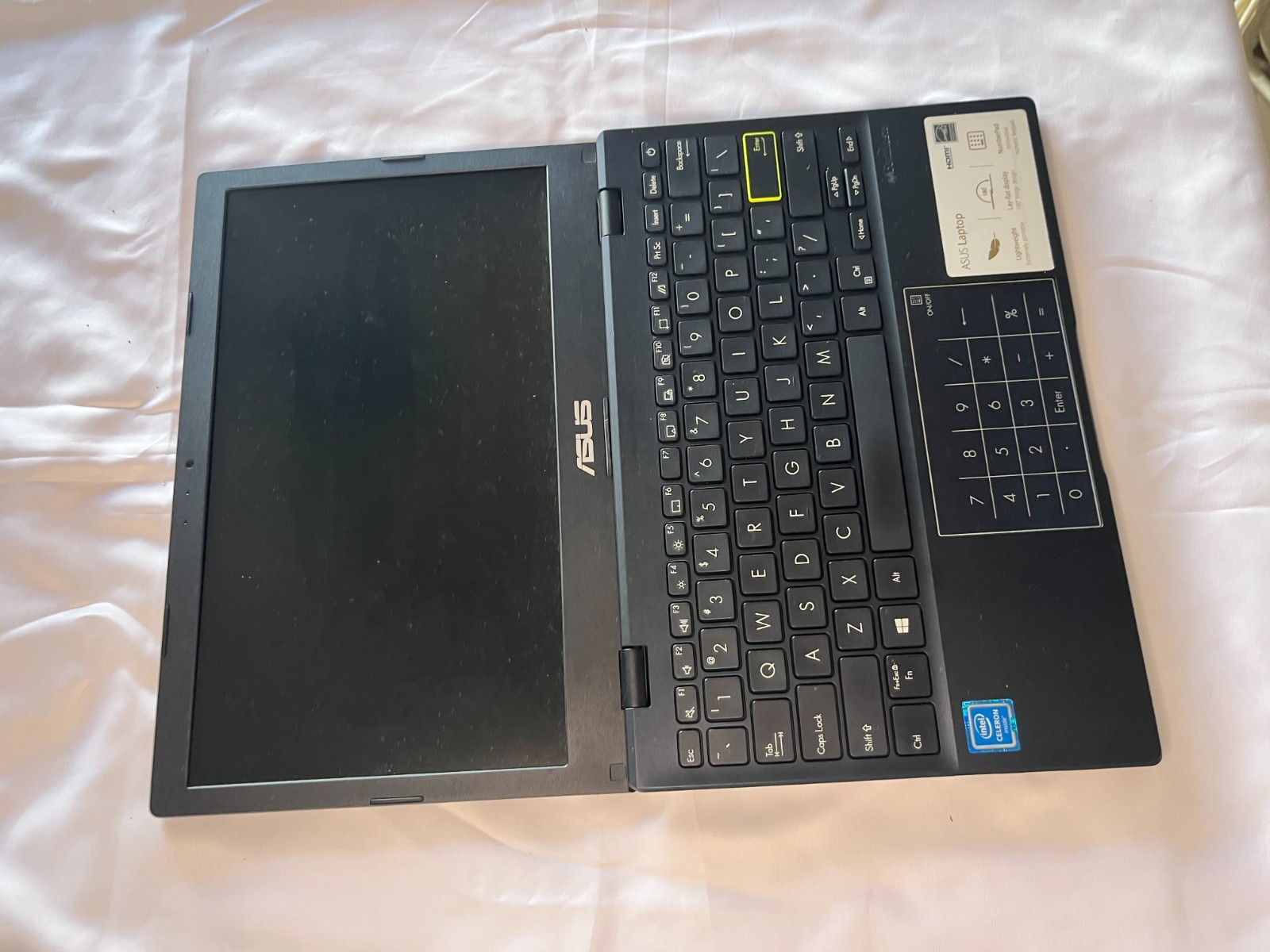 Asus E210MA 11.6″ Laptop Celeron N4020 4GB 64GB eMMC Windows 11 Home – Tested