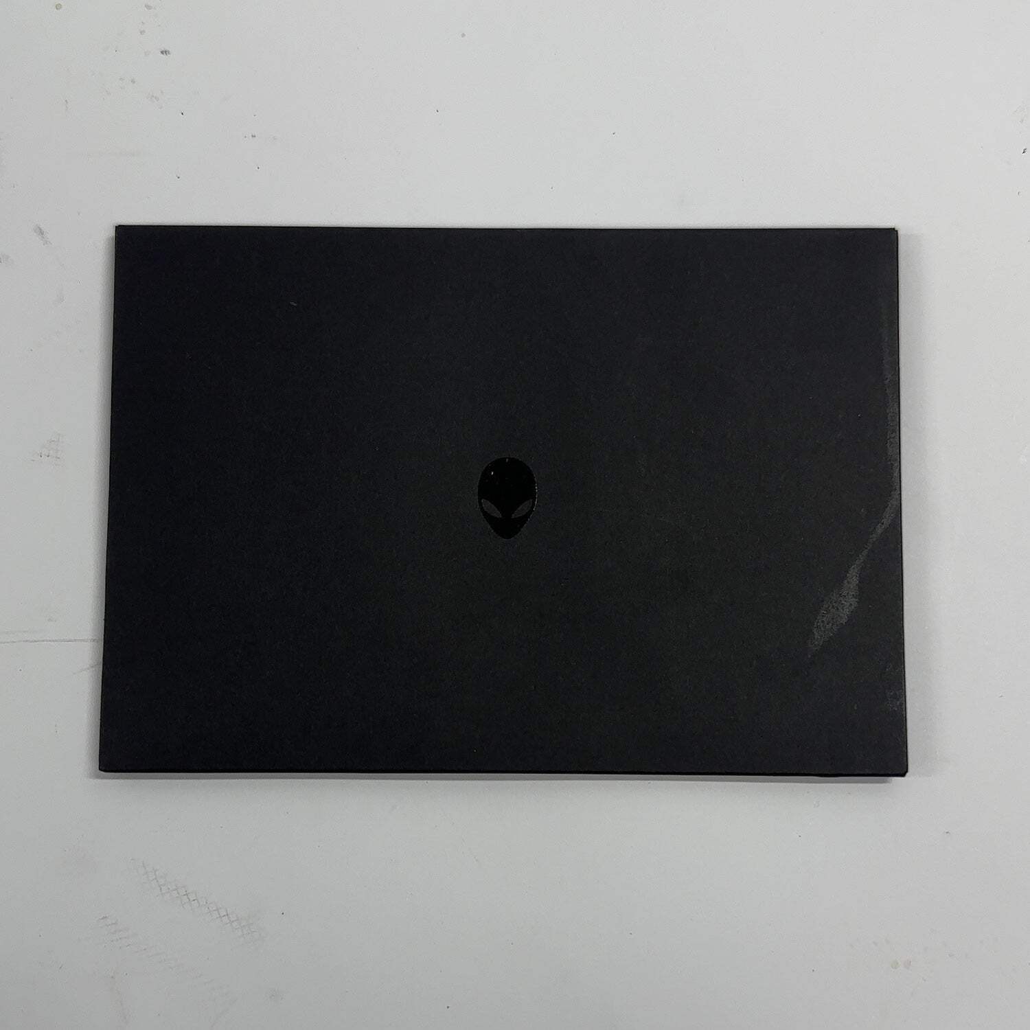 Alienware X16 R1 15.9″ i9-13900HK 2.6GHz 32GB RAM 1TB SSD GeForce RTX 4080
