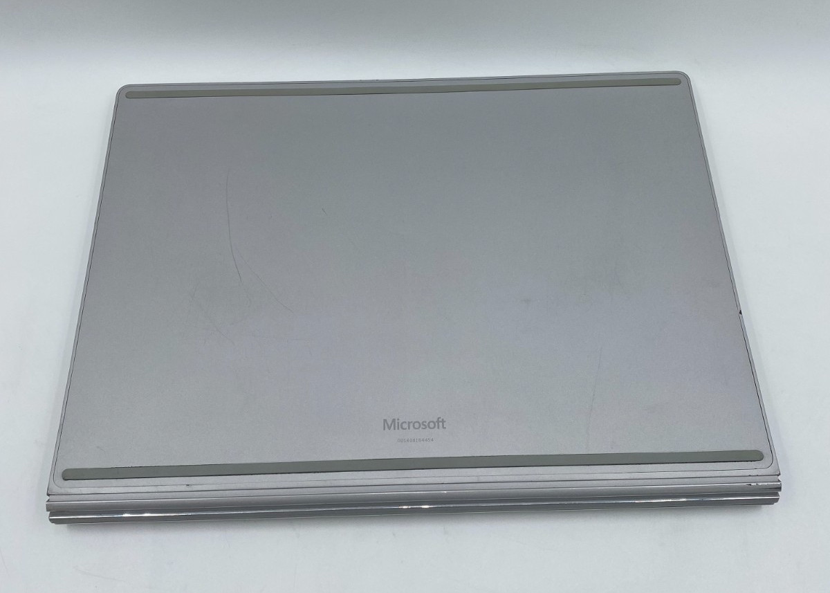 Microsoft Surface Book 1 13″ i5-6300U 2.4GHz 256GB SSD 8GB DDR3 Silver Fair/Dent