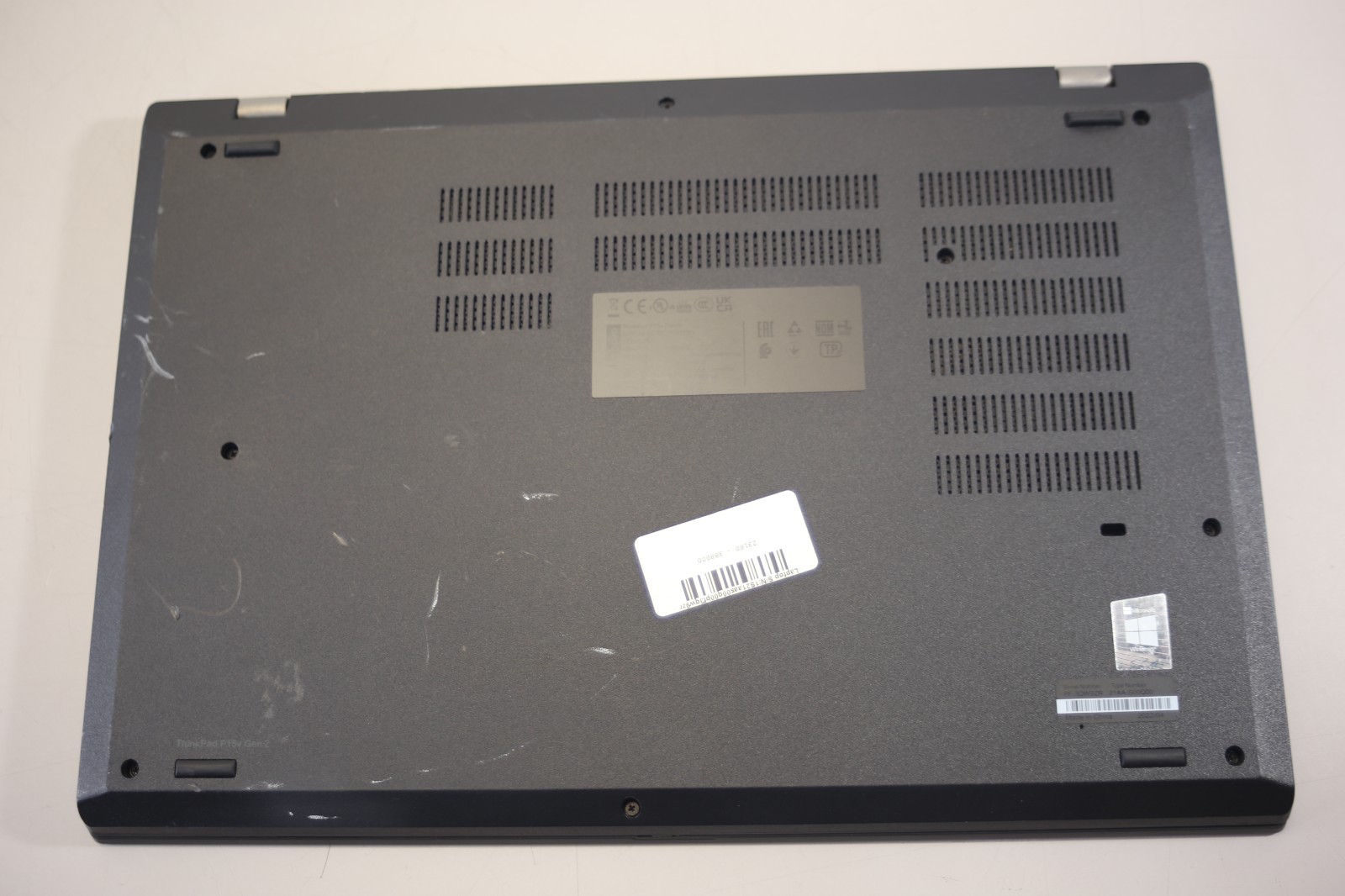 Lenovo ThinkPad P15v Gen 2 Intel i7-11850H 2.5Ghz 16GB DDR4 256GB NVMe A2000