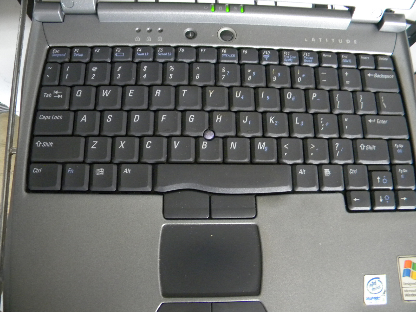 Dell Latitude C400 P3 III 866 MHz 512MB 40GB XPP 9 Pin Serial DB9 Diagnosed CMOS