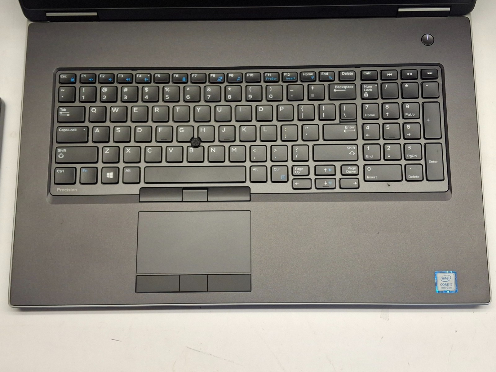 DELL PRECISION 7740 17.3″ I7-9850H 256GB SSD 32GB RAM NVIDIA RTX 4000 WIN 11 PRO