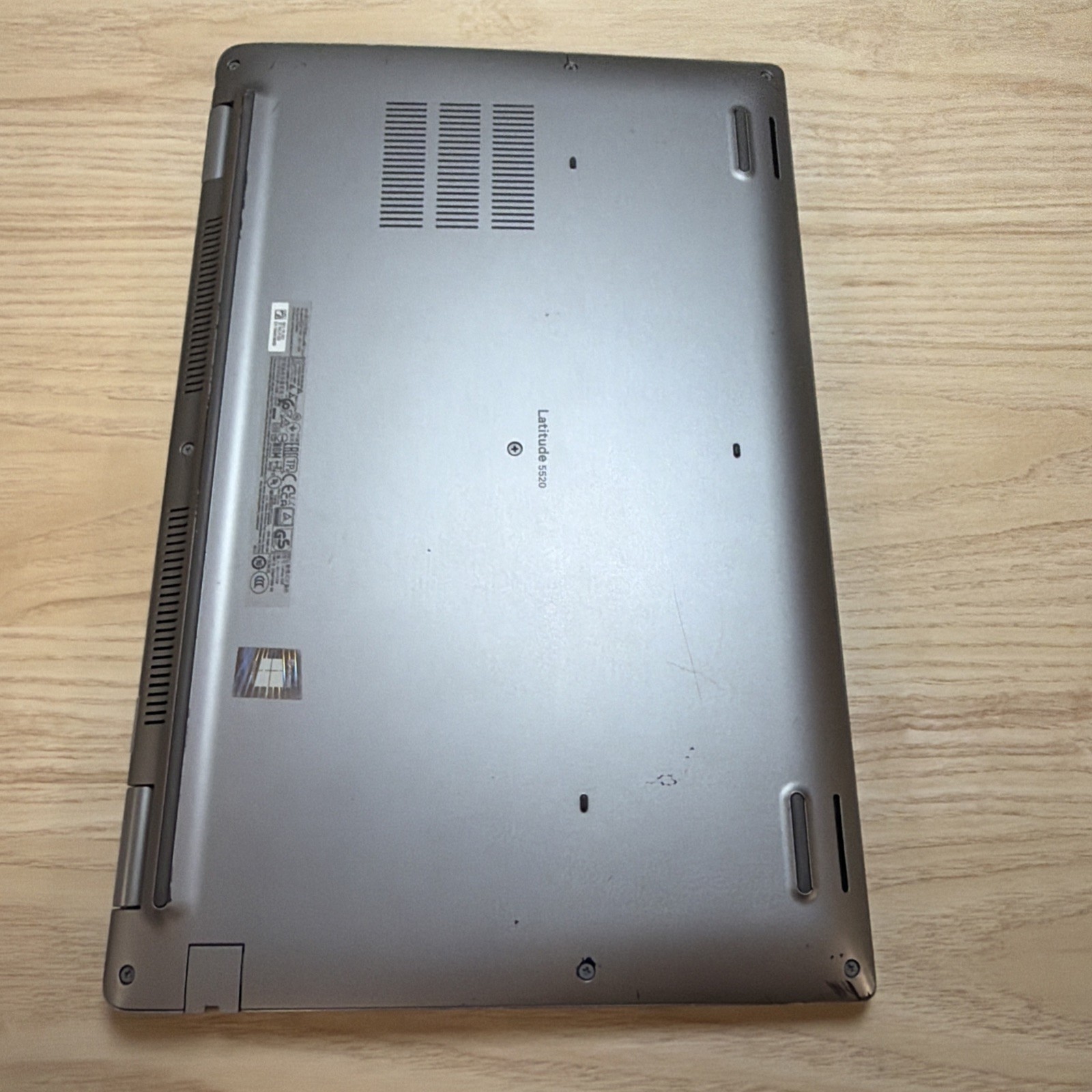 Dell Latitude 5520 i5-1145G7 16GB 512GB SSD 15″ FHD Win11