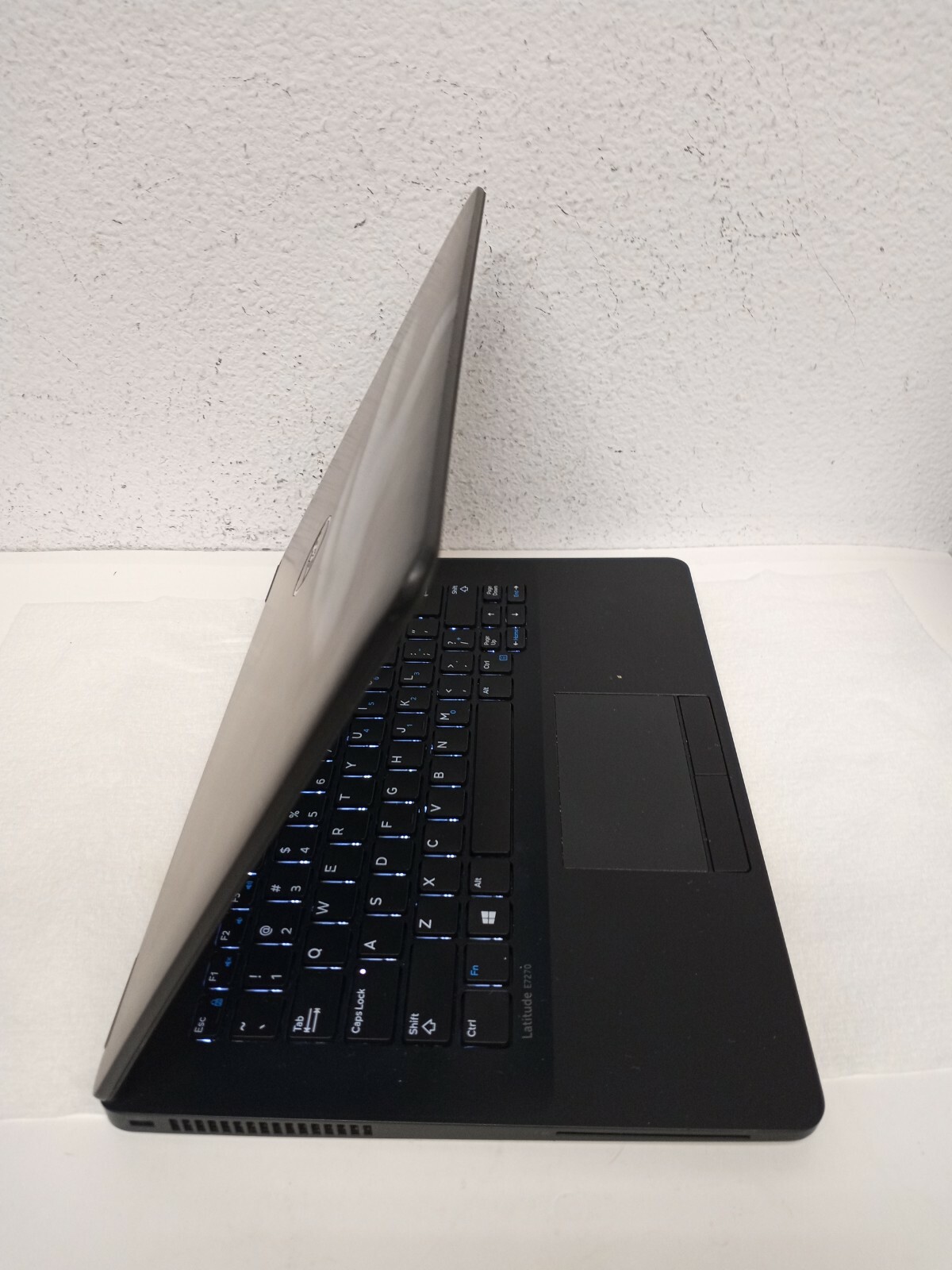 Dell Latitude E7270 12.5″ Intel Core i7-6600U 2.6GHz 8GB RAM 512GB SDD Win11 Pro