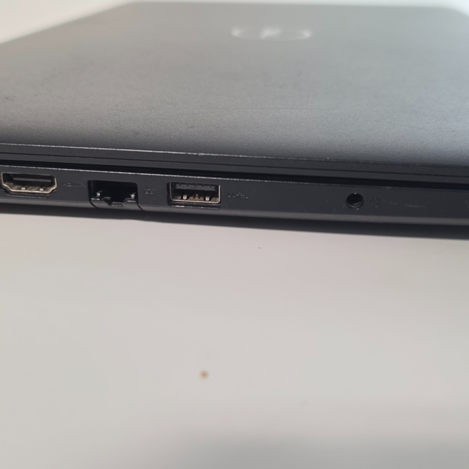 Dell Latitude 3590 Laptop PC | Intel Core I3-6006U 2.00GHZ | 8GB Ram | No HDD A5