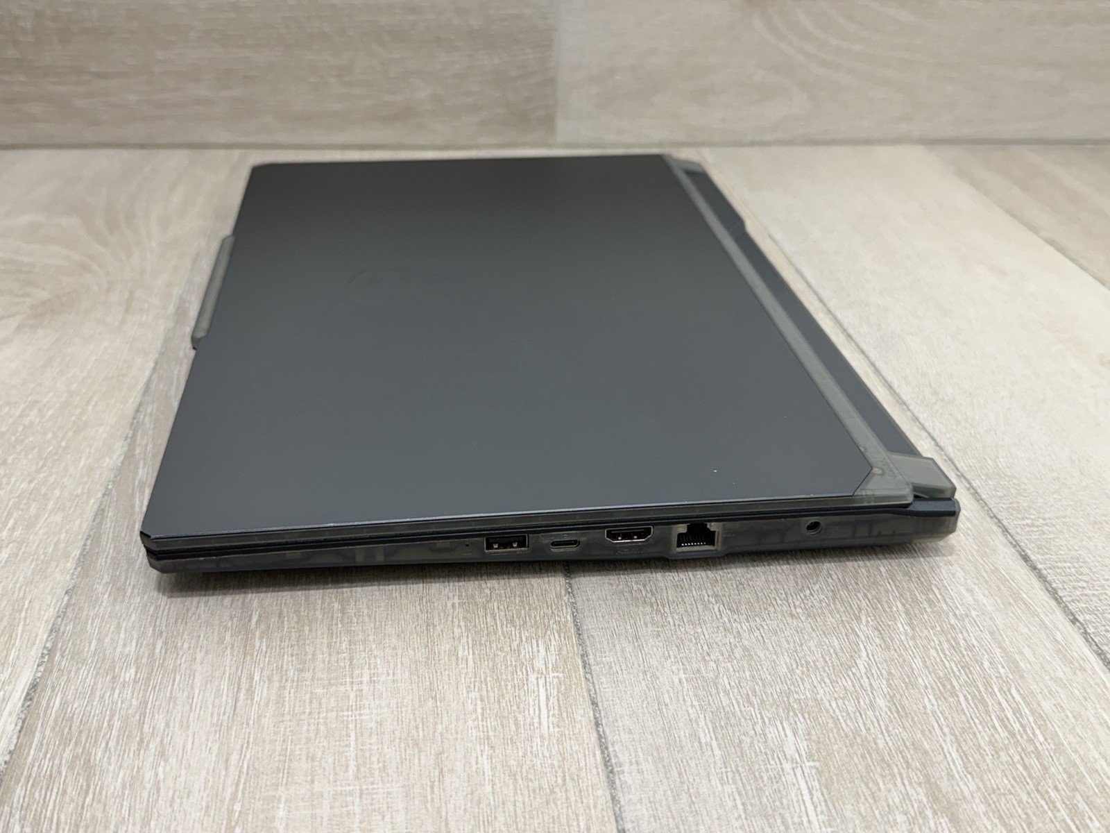 CYBORG 15 A13V 15.6″ Core i7-13620H GeForce RTX 4050 512GB NVMe 8GB RAM Win-11