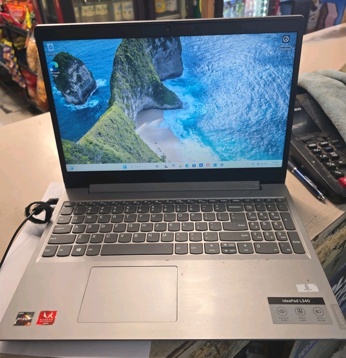 Lenovo IdeaPad L340 AMD Ryzen 3 3200U 2.6GHz 8 GB 1tb Hard Drive FREE SHIPPING.