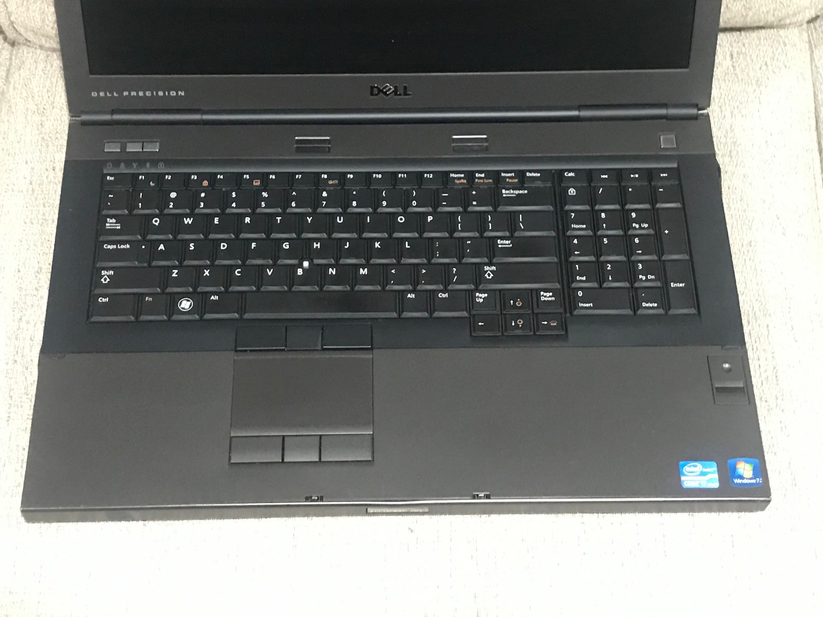 Dell Precision M6600 17″ i7-2720QM CPU @2.2GHz RAM 12GB