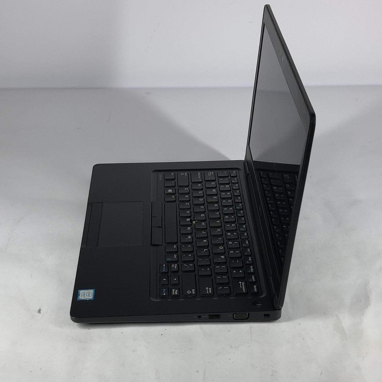 Dell Latitude 5480 14″ i7-7820HQ 2.9GHz 16GB RAM 512GB SSD