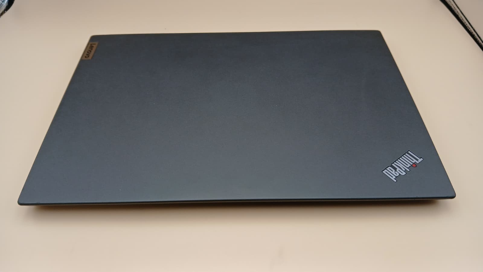 Lenovo ThinkPad T14s Gen 2 i7-1185G7 16GB 512GB SSD 14″ FHD Win11 Pro