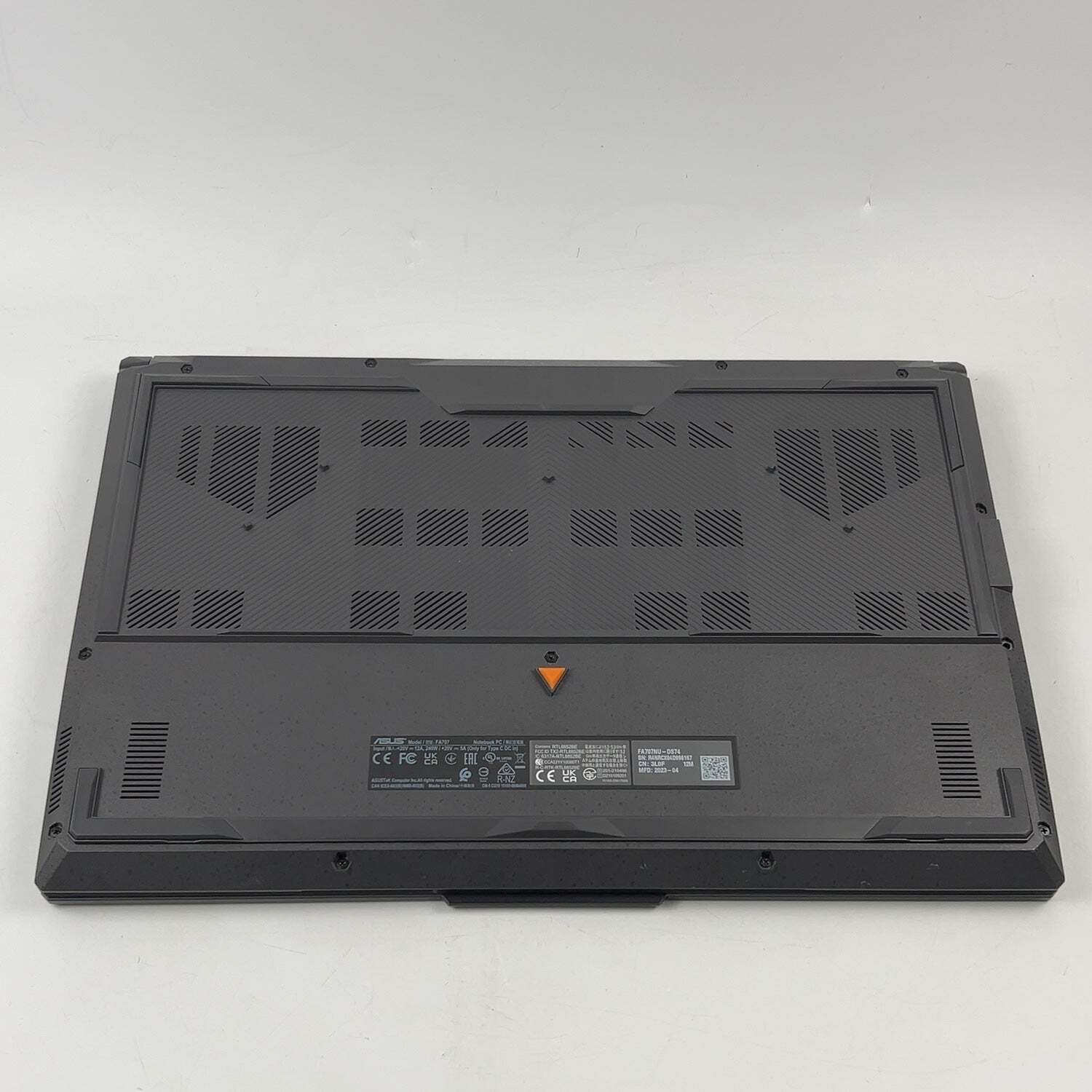 Asus TUF A17 FA707 17.3″ Ryzen 7 7735HS 3.2GHz 16GB RAM 1TB SSD